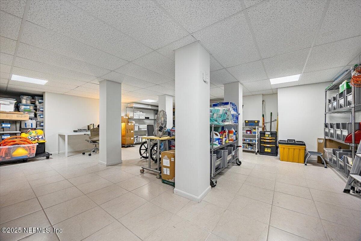 Can you believe this is Florida??? Who has almost 800 sq. ft. of heated and cooled basement space in Florida???? — 2743 GREEN BAY Lane, Jacksonville, FL 32207