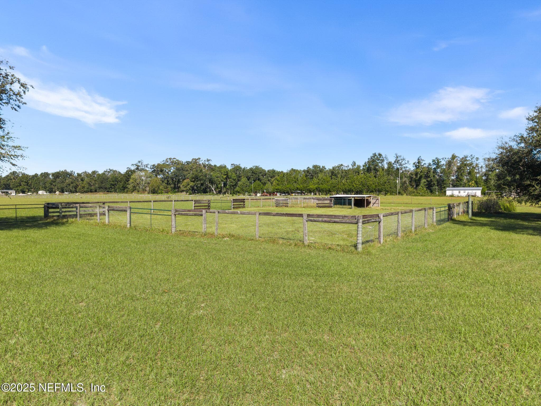 Photo 4 of 27061 29TH Road, Branford, FL 32008