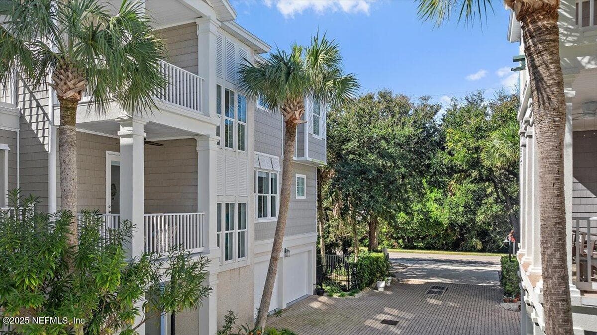 Photo 3 of 80 BEACH COTTAGE Lane 201, Atlantic Beach, FL 32233