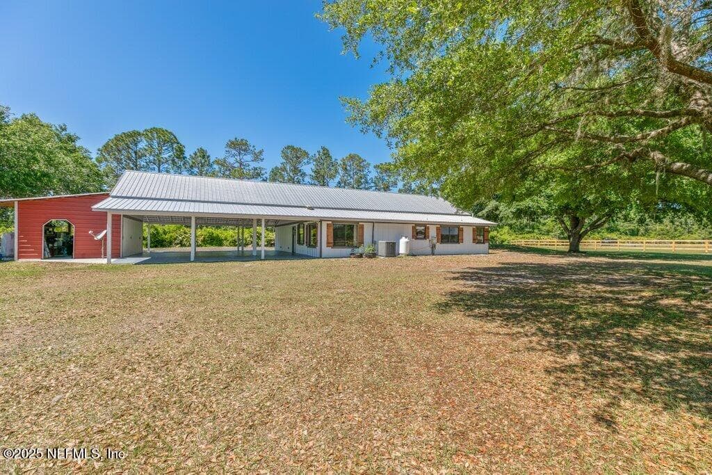 Photo 4 of 643 E STATE ROAD 100, San Mateo, FL 32187