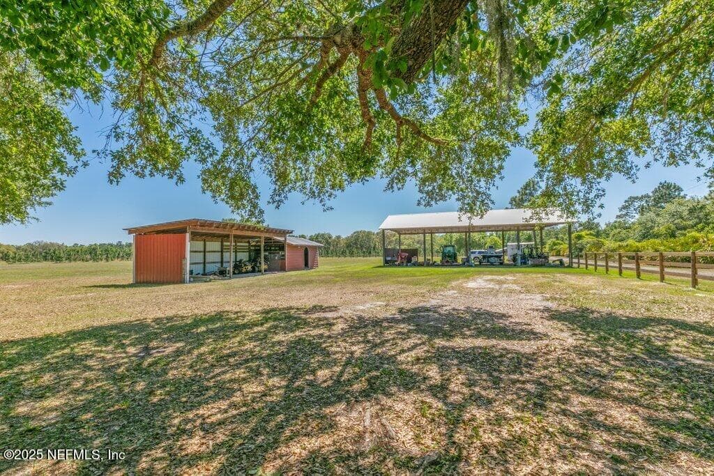 Photo 52 of 643 E STATE ROAD 100, San Mateo, FL 32187