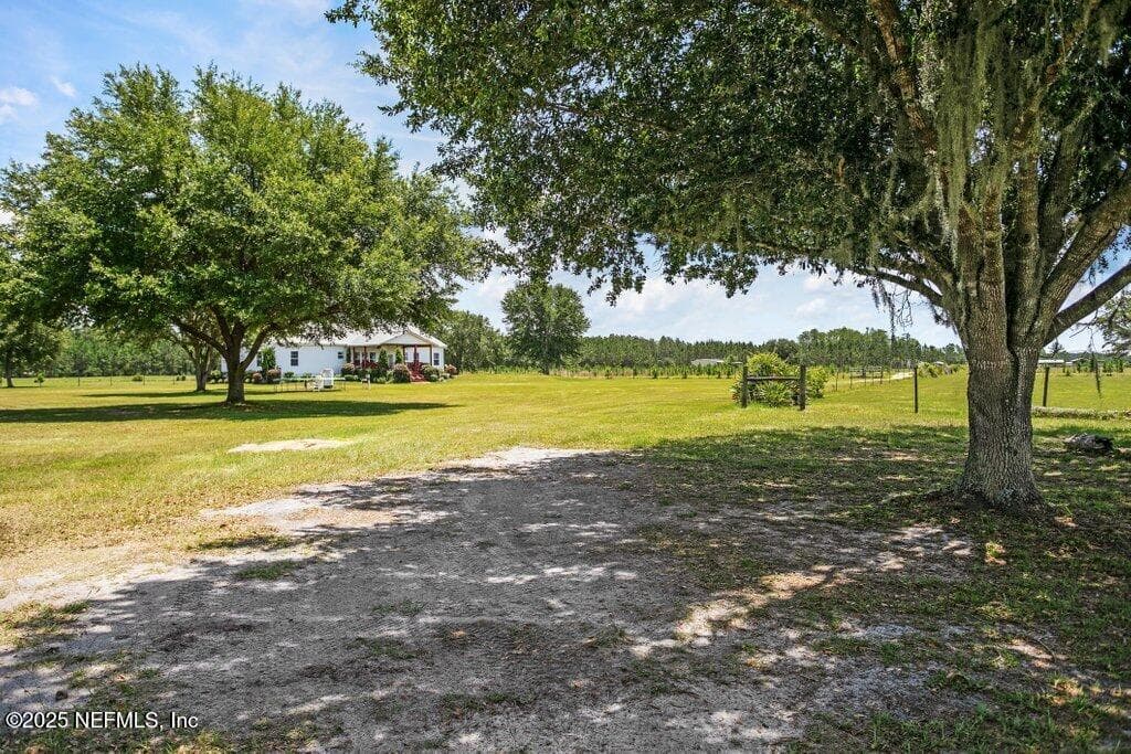 Photo 59 of 643 E STATE ROAD 100, San Mateo, FL 32187