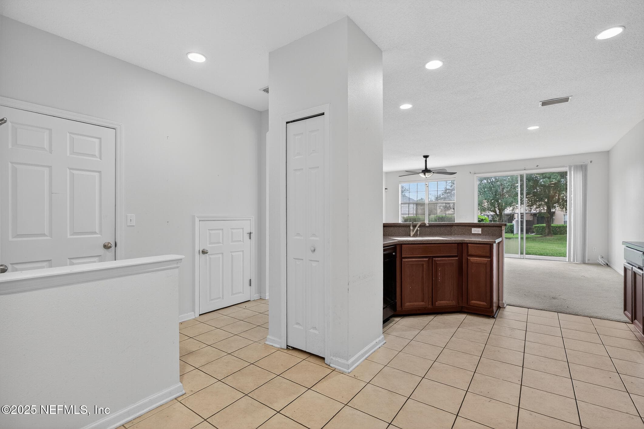 Photo 10 of 3880 BUCKTHORNE Drive C, Orange Park, FL 32065
