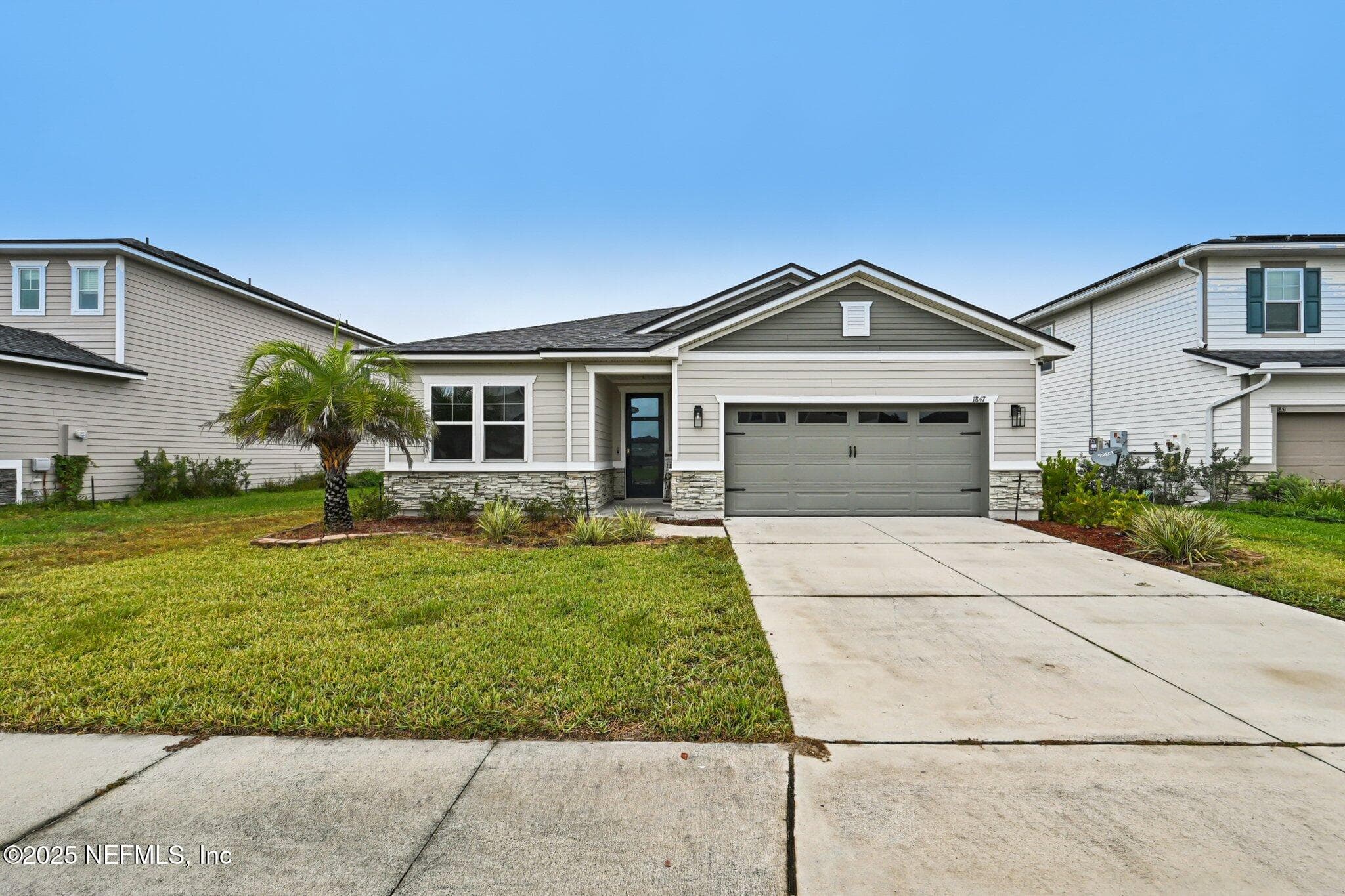 Photo 2 of 1847 AMBERLY Drive, Middleburg, FL 32068