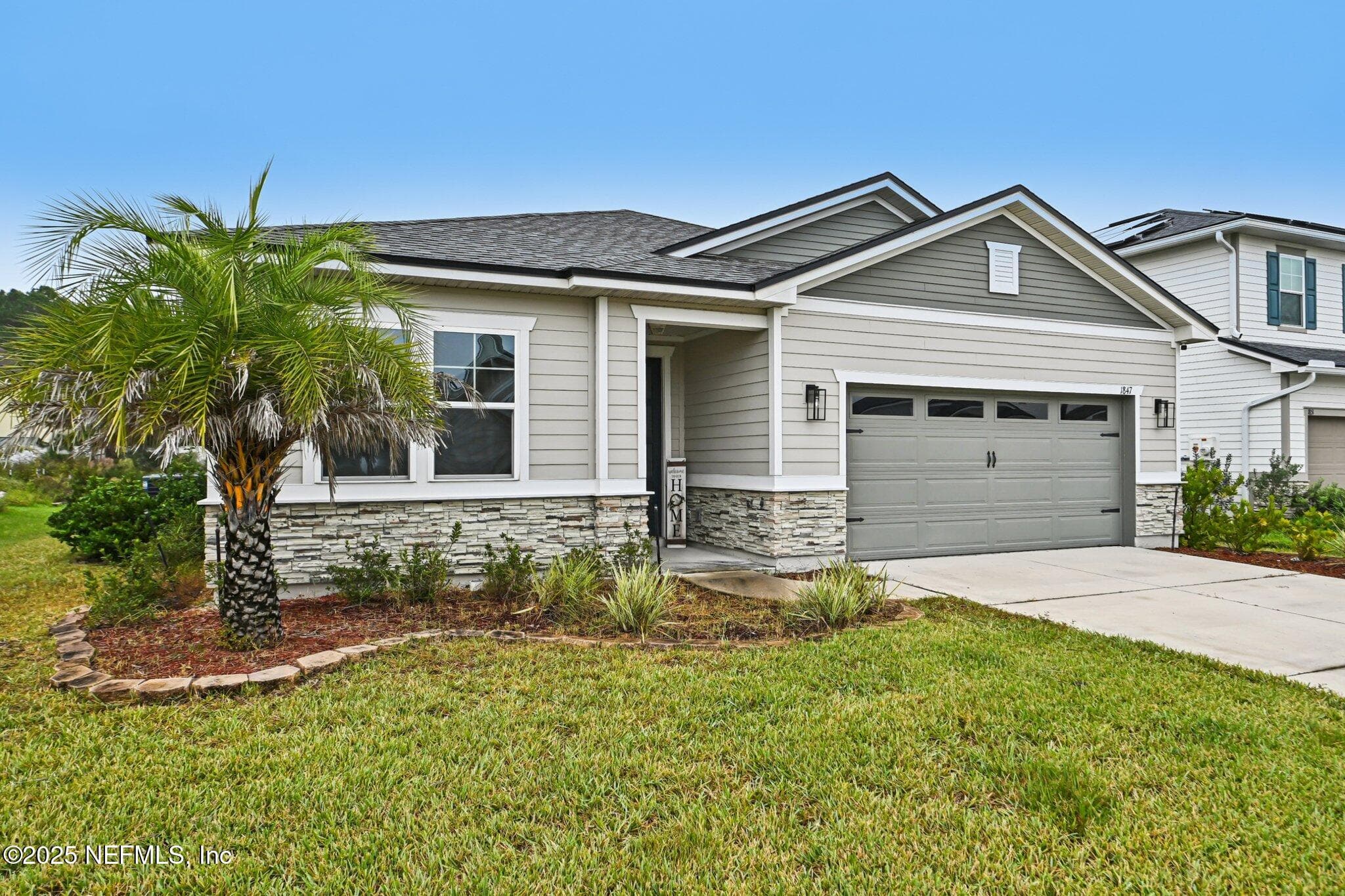 Photo 4 of 1847 AMBERLY Drive, Middleburg, FL 32068