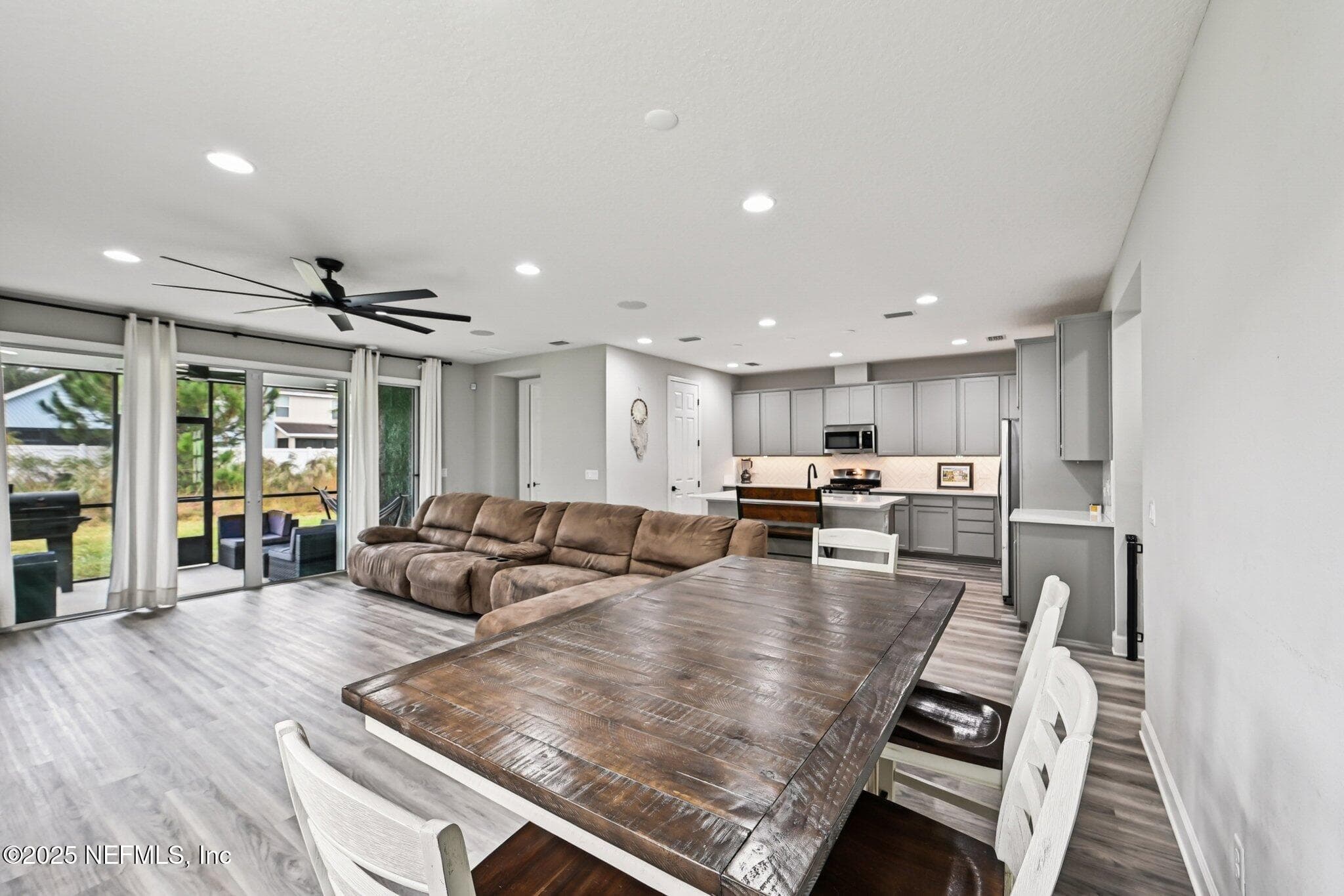 Photo 10 of 1847 AMBERLY Drive, Middleburg, FL 32068