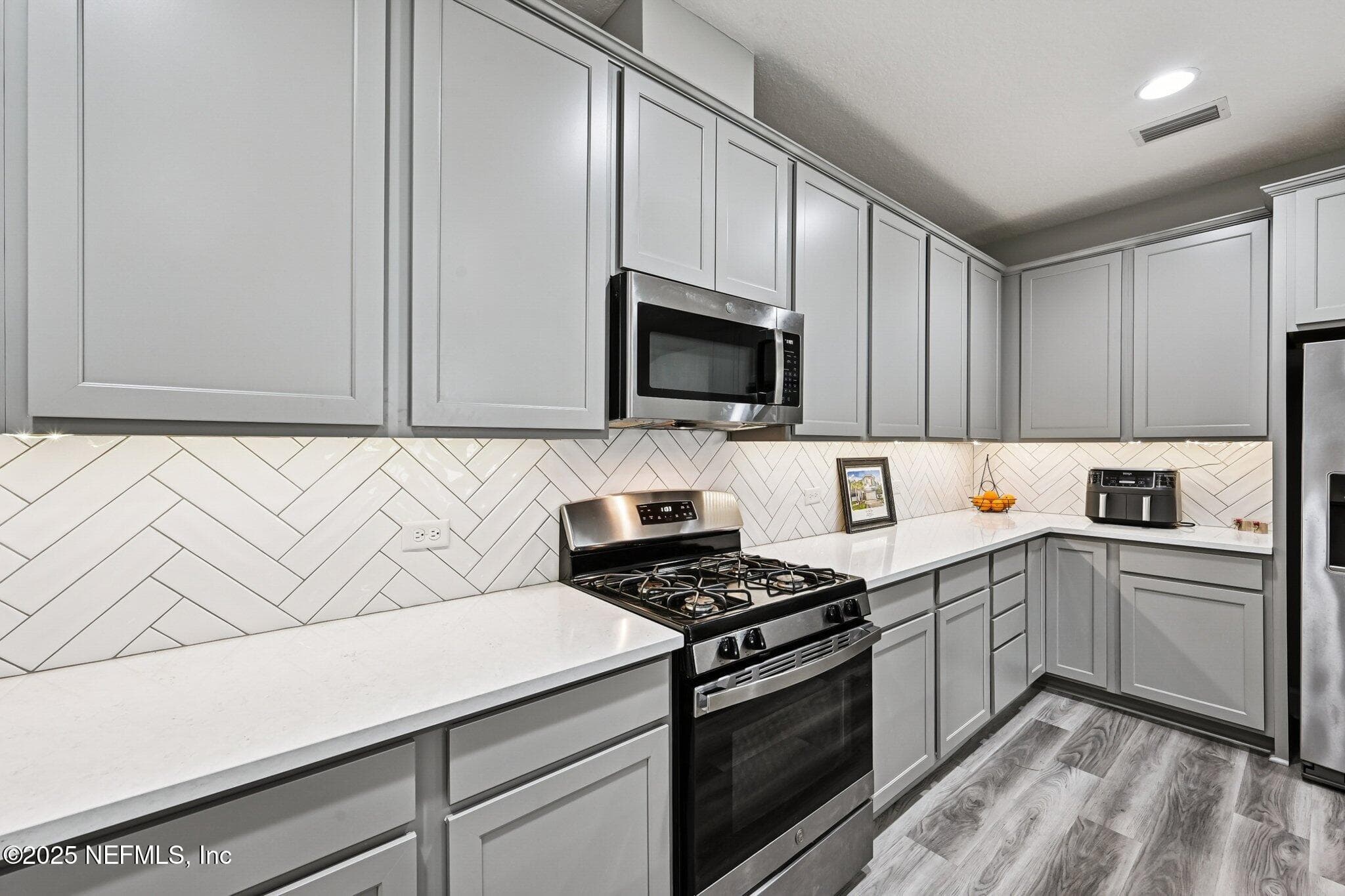 Photo 7 of 1847 AMBERLY Drive, Middleburg, FL 32068