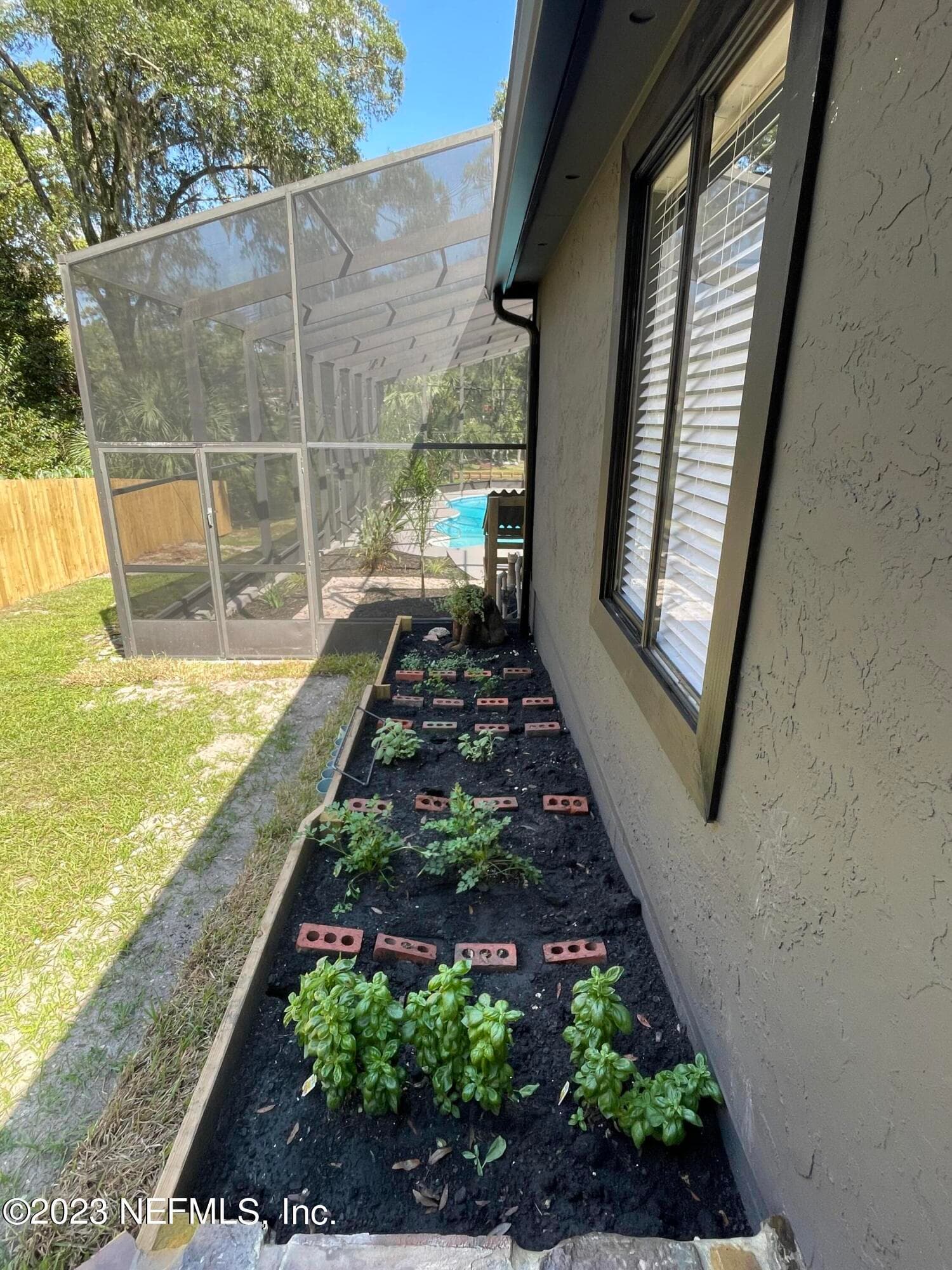 Photo 4 of 703 ARTHUR MOORE Drive, Green Cove Springs, FL 32043