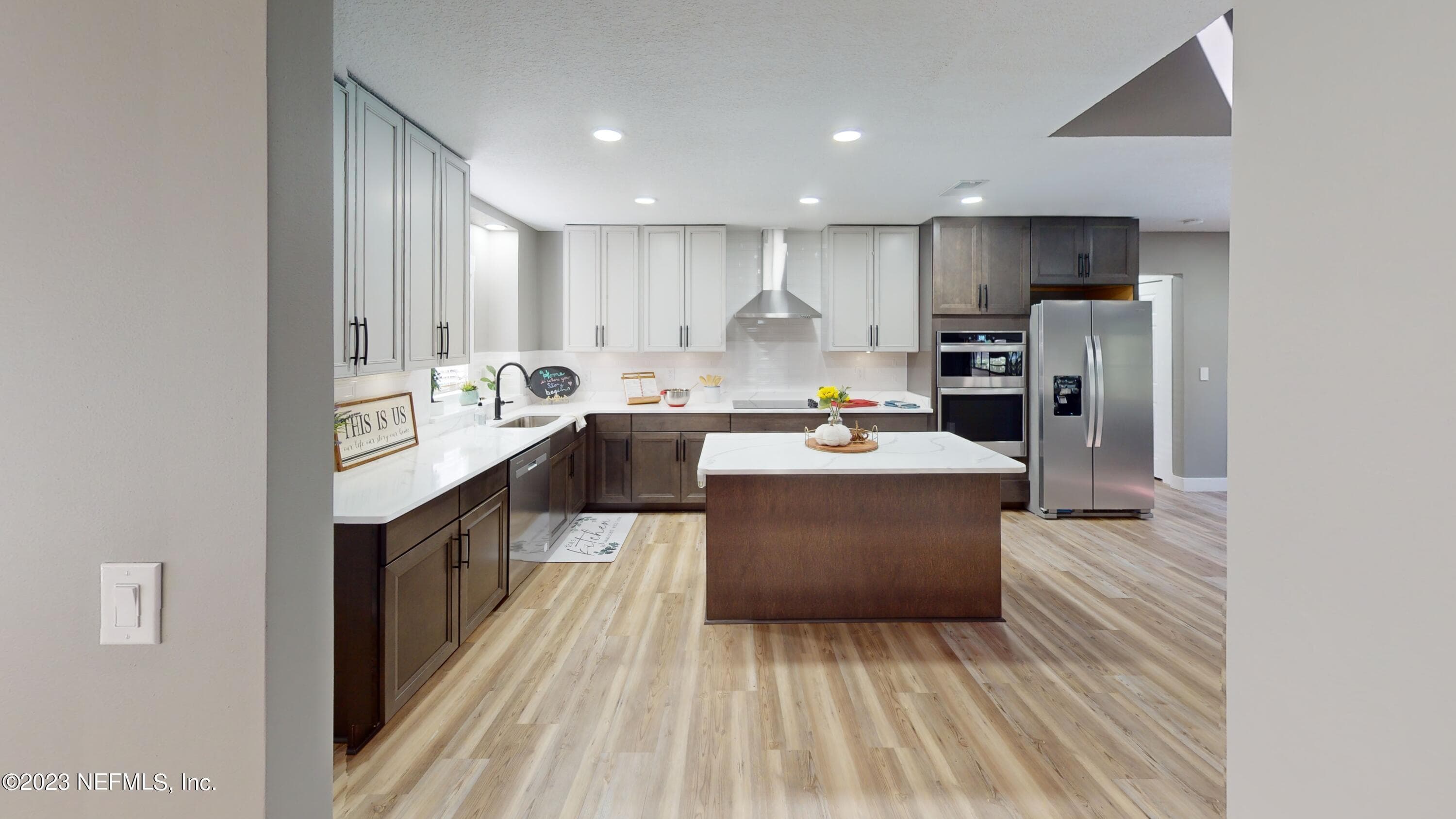 Photo 7 of 703 ARTHUR MOORE Drive, Green Cove Springs, FL 32043