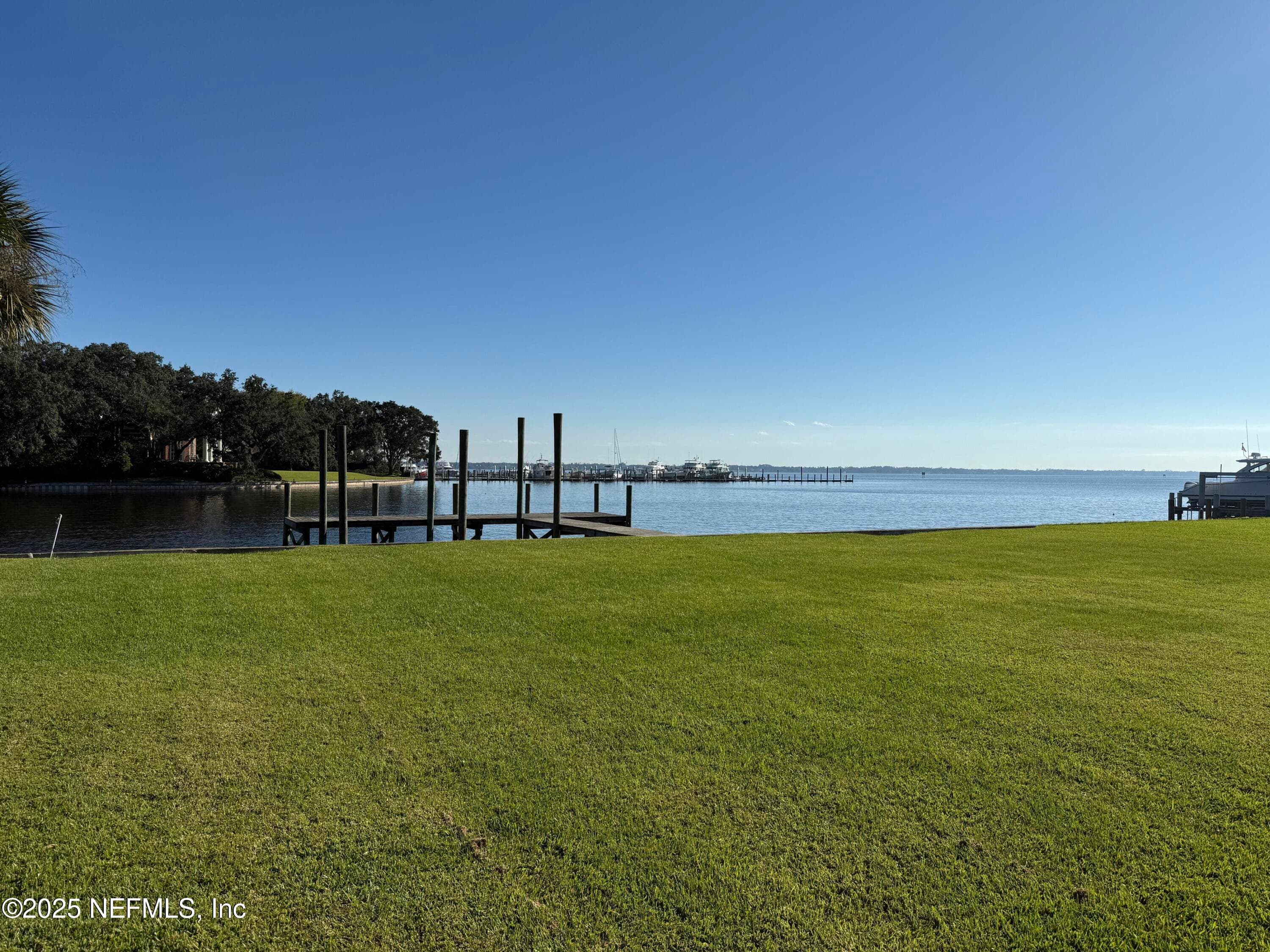4233 VENETIA Boulevard, Jacksonville, FL 32210