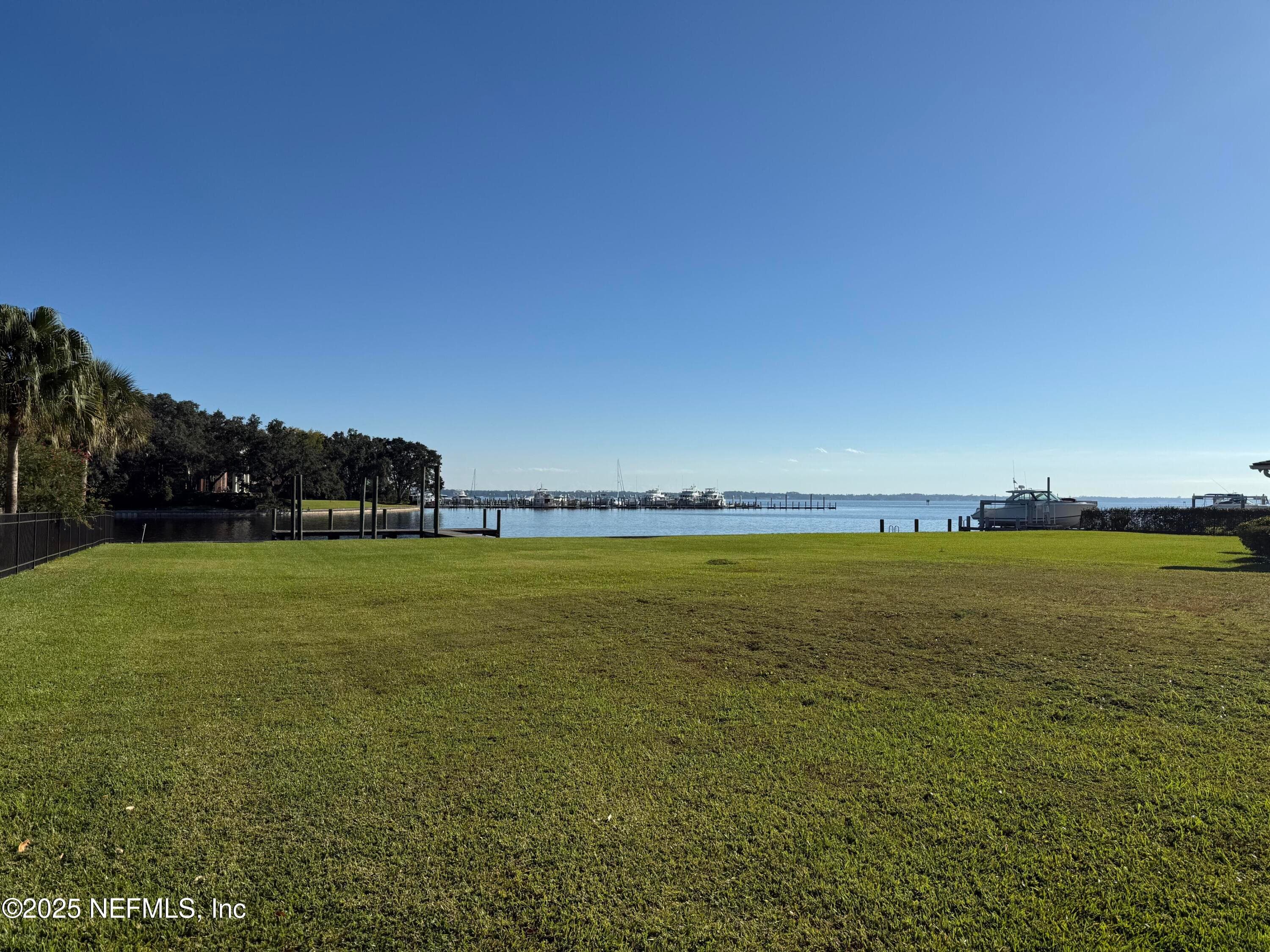 Photo 3 of 4233 VENETIA Boulevard, Jacksonville, FL 32210