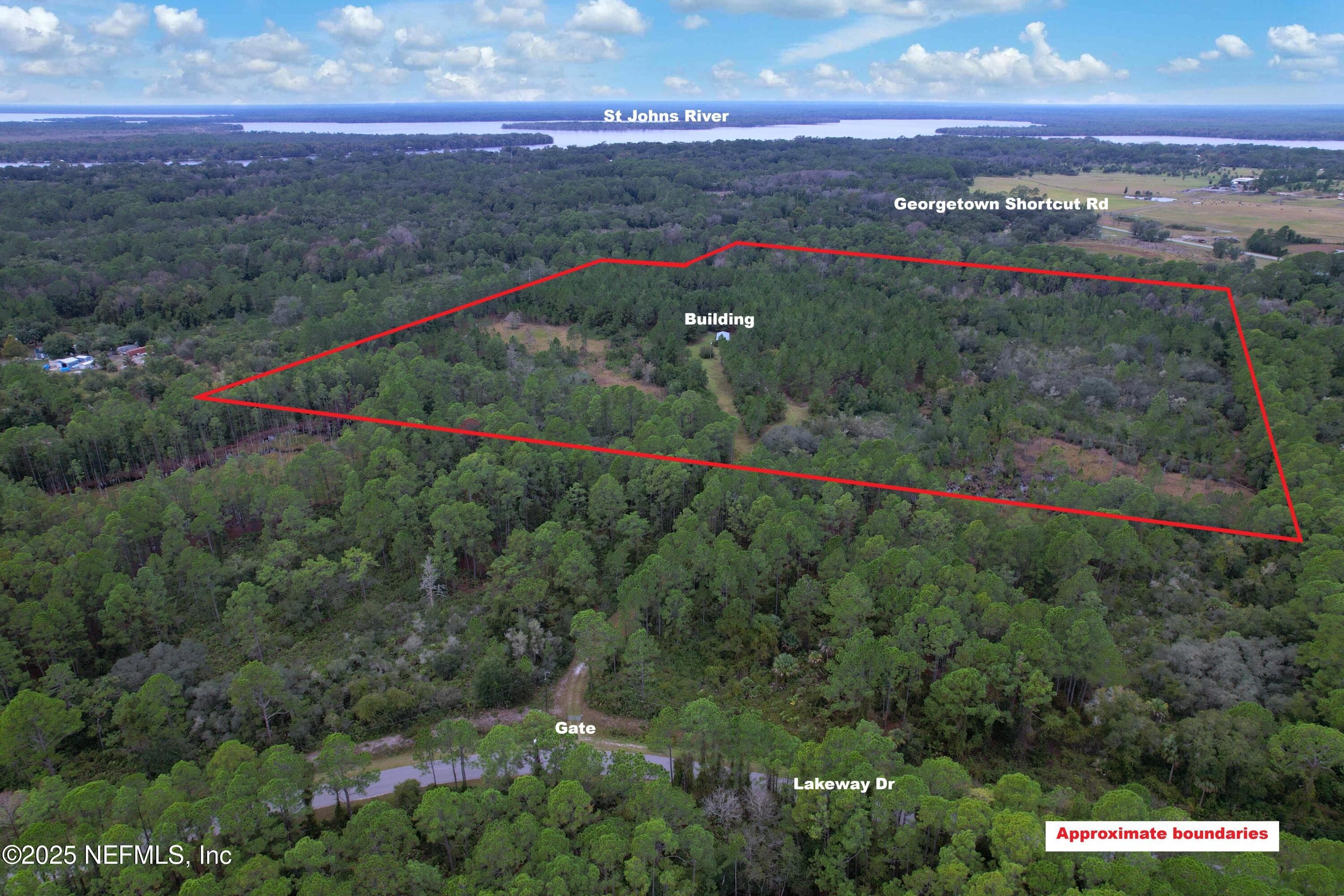 Photo 52 of 139 LAKEWAY Drive, Georgetown, FL 32139