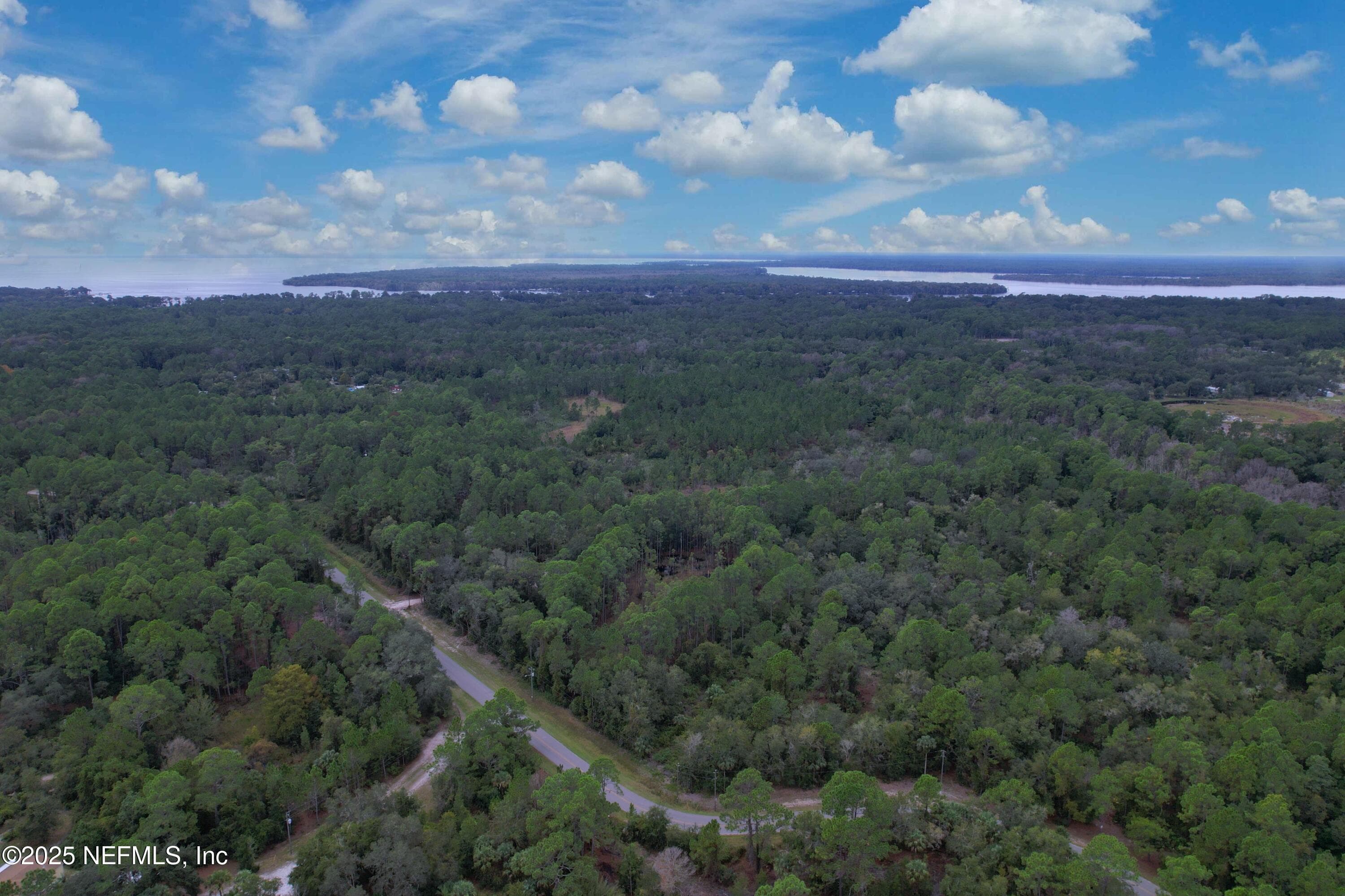 Photo 56 of 139 LAKEWAY Drive, Georgetown, FL 32139