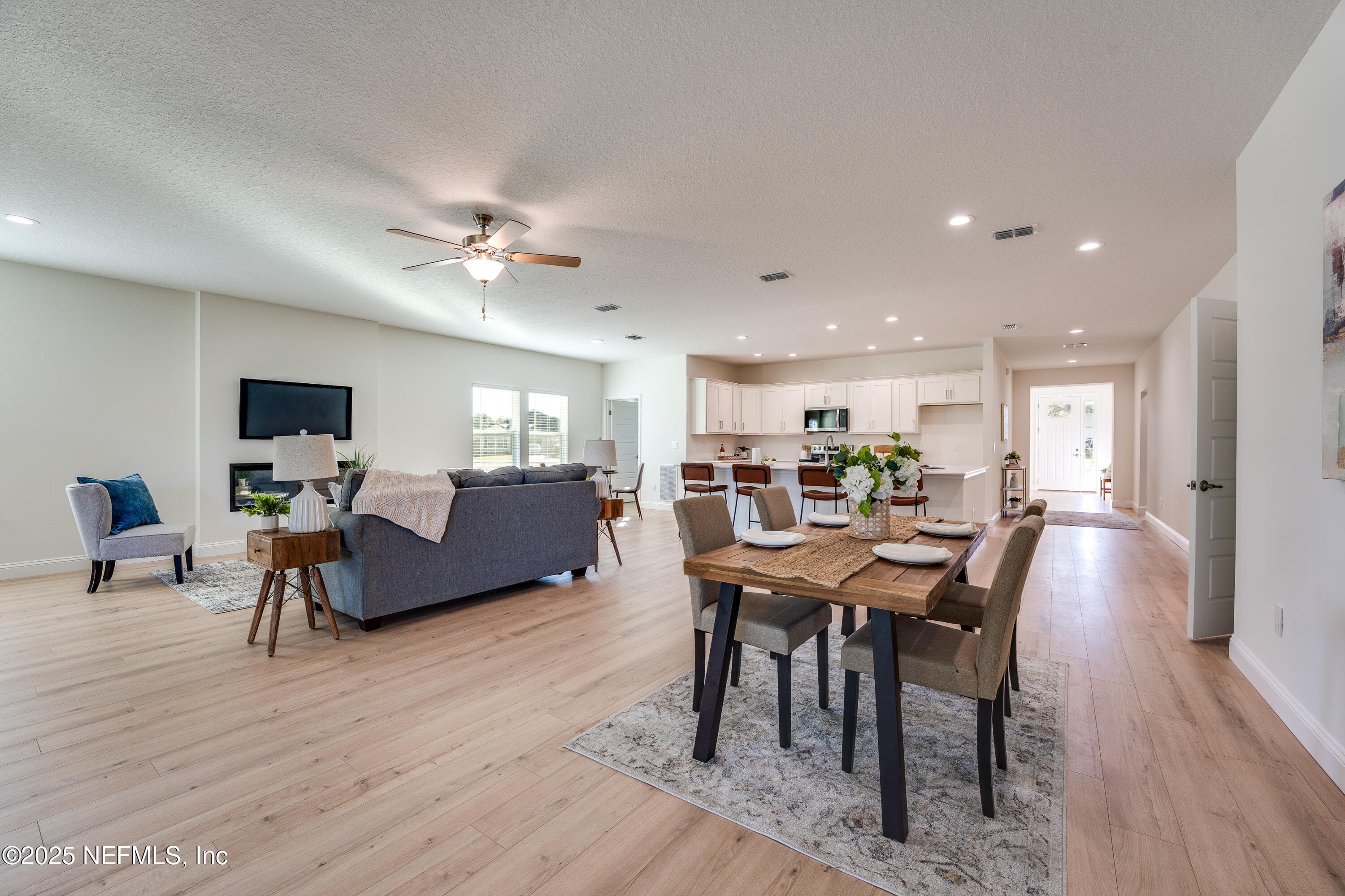 Photo 22 of 15704 NORTHSIDE Drive E, Jacksonville, FL 32218
