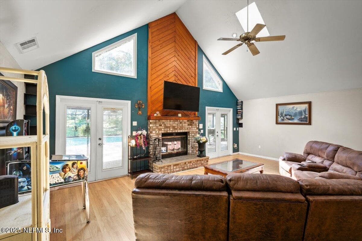 Photo 6 of 407 LAKESHORE Drive, Starke, FL 32091