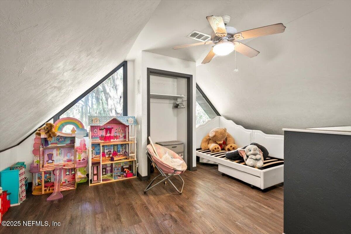 Photo 22 of 407 LAKESHORE Drive, Starke, FL 32091
