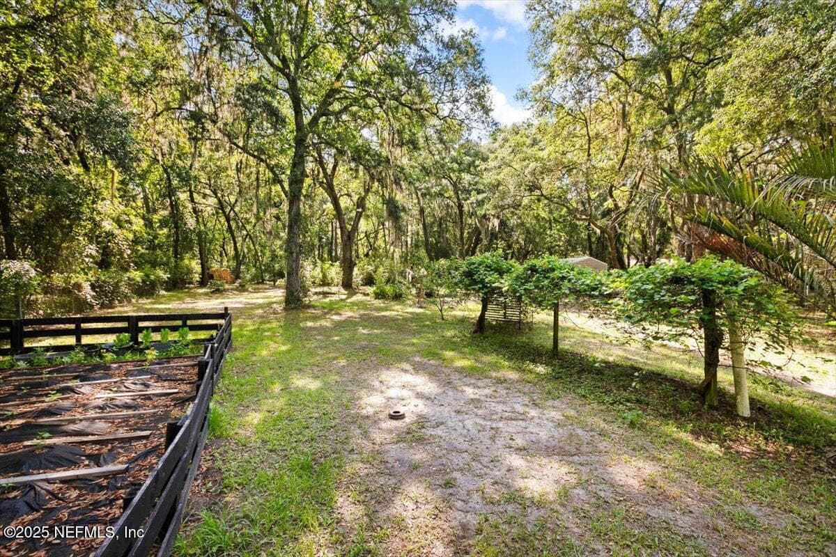 Photo 38 of 407 LAKESHORE Drive, Starke, FL 32091
