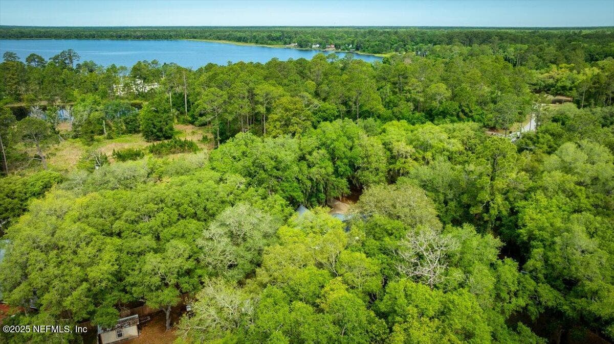 Photo 45 of 407 LAKESHORE Drive, Starke, FL 32091