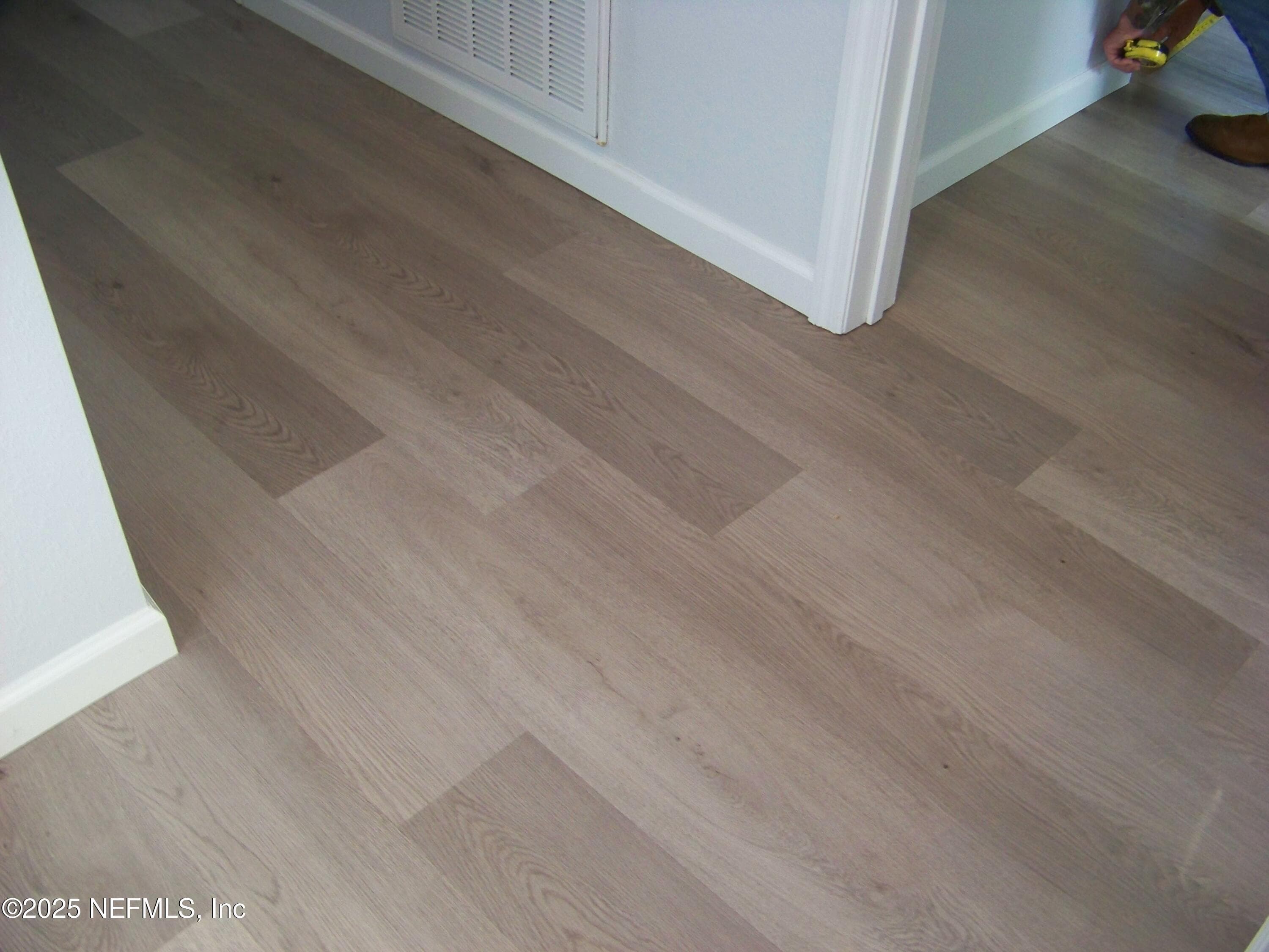 LVP flooring throughout — 118 HICKS Avenue, Crescent City, FL 32112