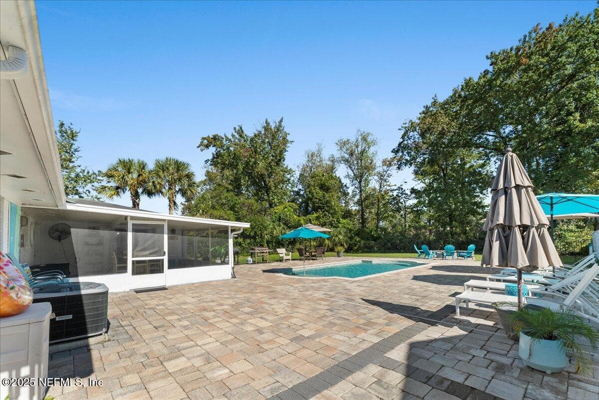 Photo 32 of 3943 EUNICE Road, Jacksonville, FL 32250