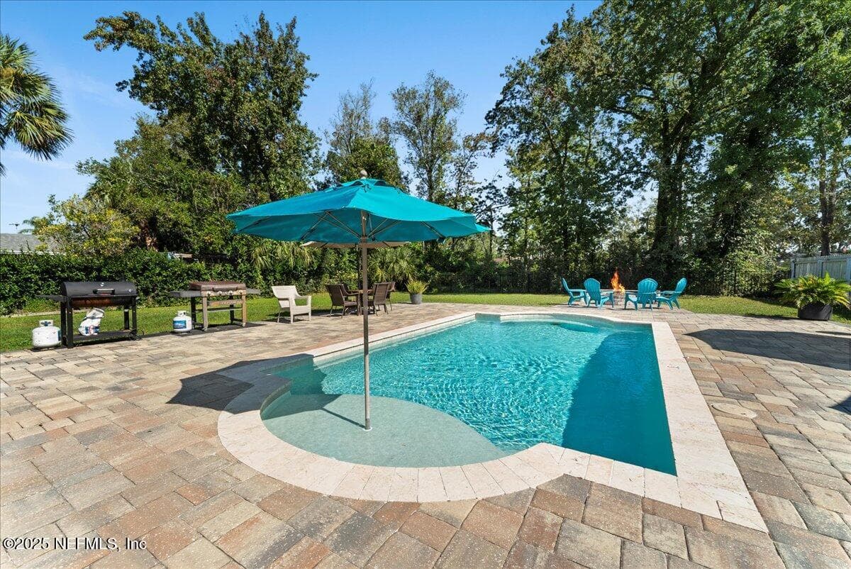 Photo 3 of 3943 EUNICE Road, Jacksonville, FL 32250