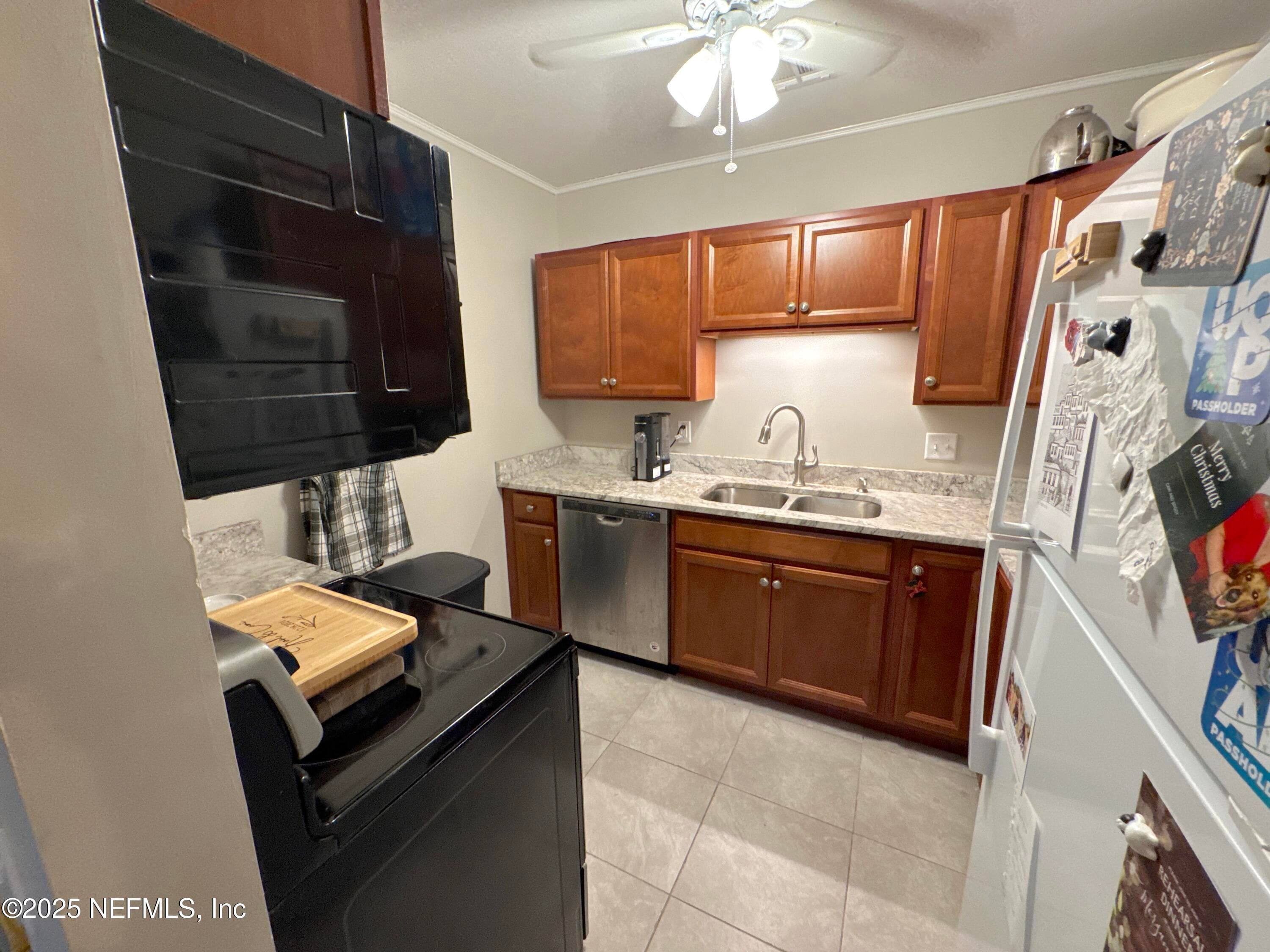 Photo 6 of 4320 PLAZA GATE Lane 302, Jacksonville, FL 32217
