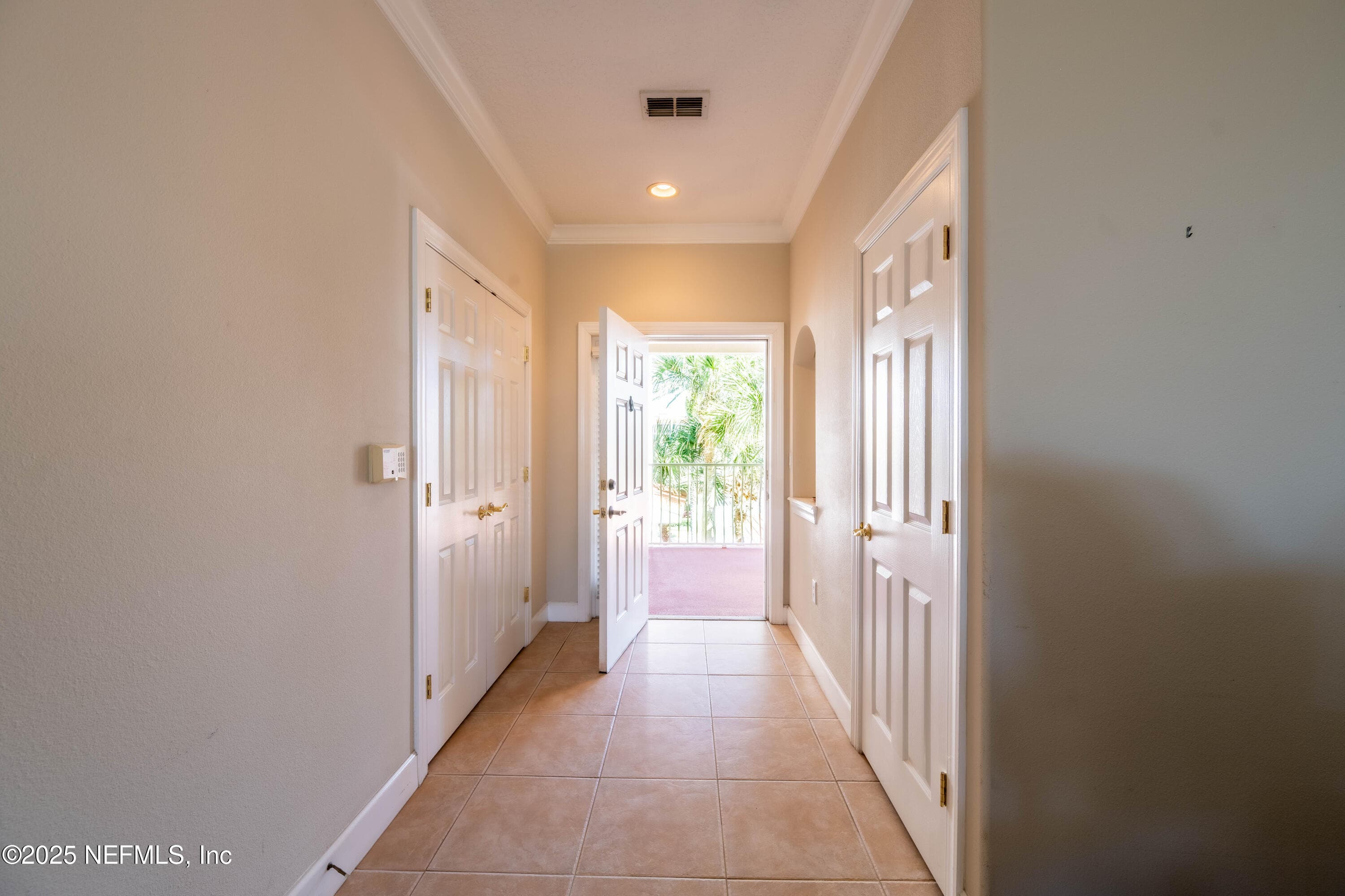 Hall to front door — 215 OCEAN GRANDE Drive PH3, Ponte Vedra Beach, FL 32082