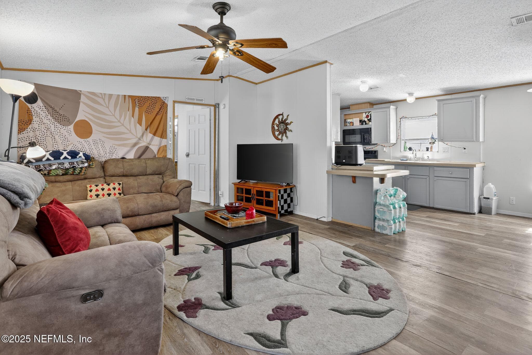 Photo 5 of 136 E MOCCASIN CREEK Lane, Palatka, FL 32177