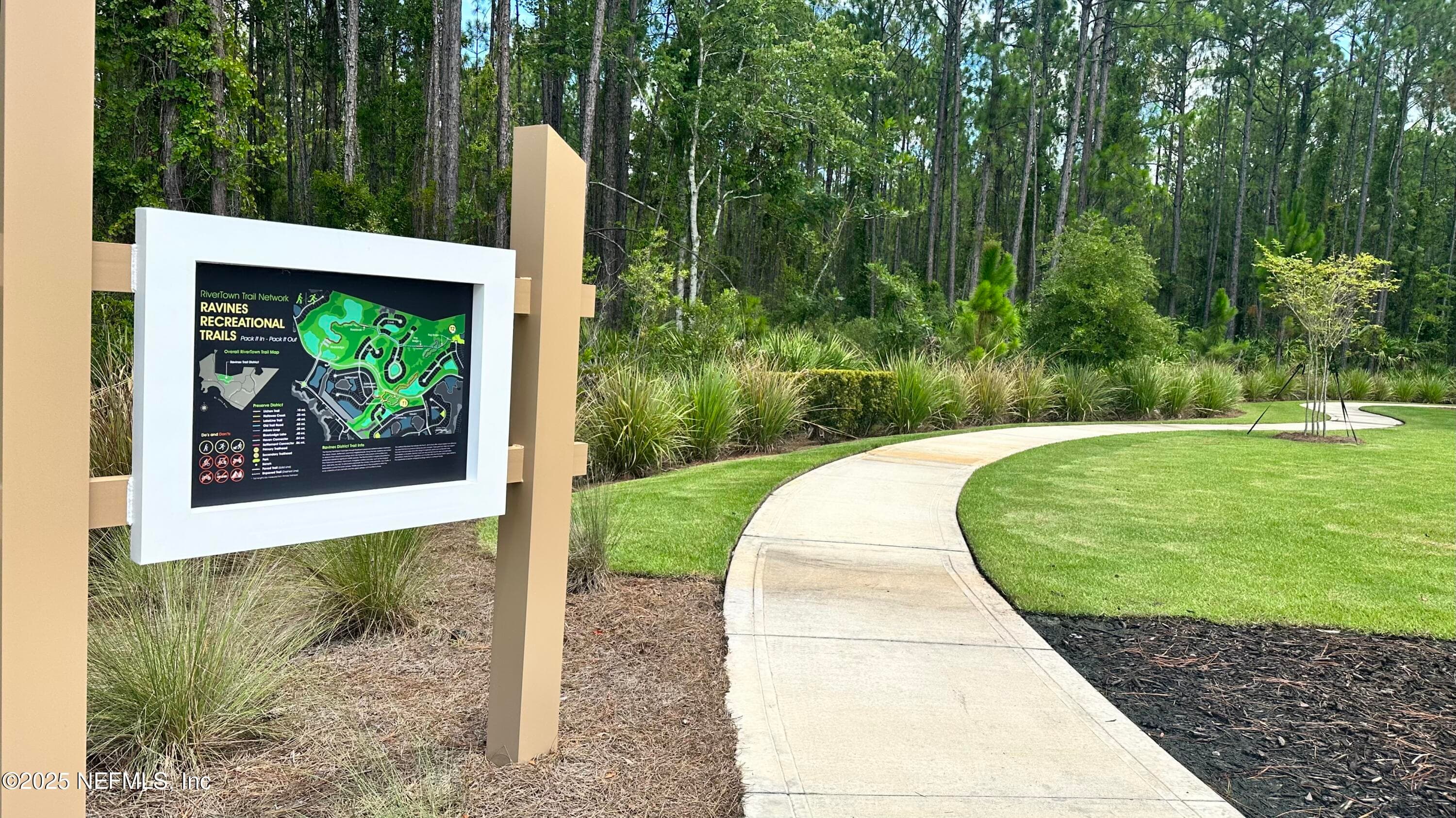 Photo 52 of 739 JUNIPER HILLS Drive, St. Johns, FL 32259
