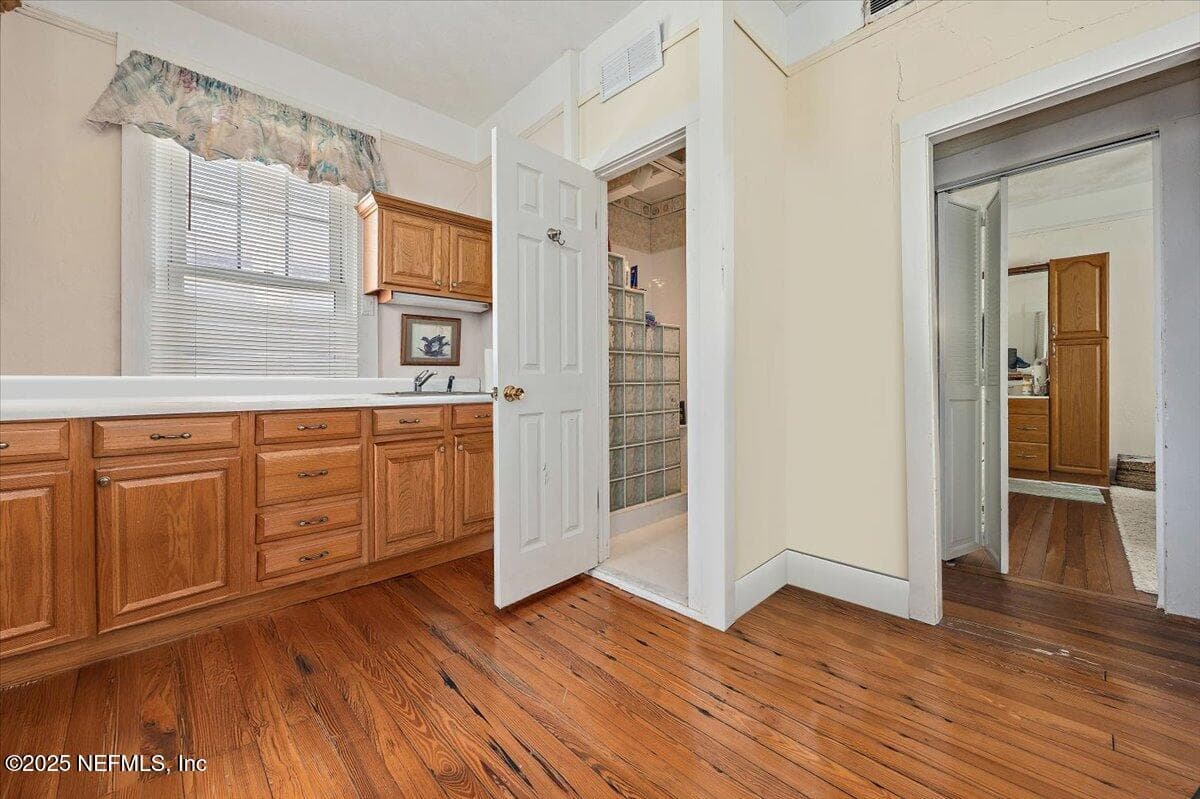 virtually emptied — 517 BEACH Avenue, Atlantic Beach, FL 32233