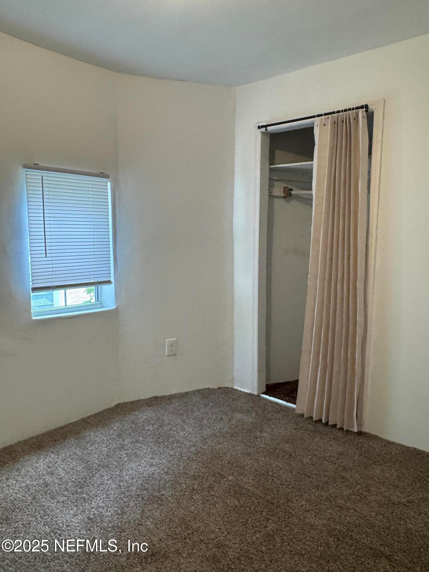 Photo 9 of 946 SPEARING Street, Jacksonville, FL 32206