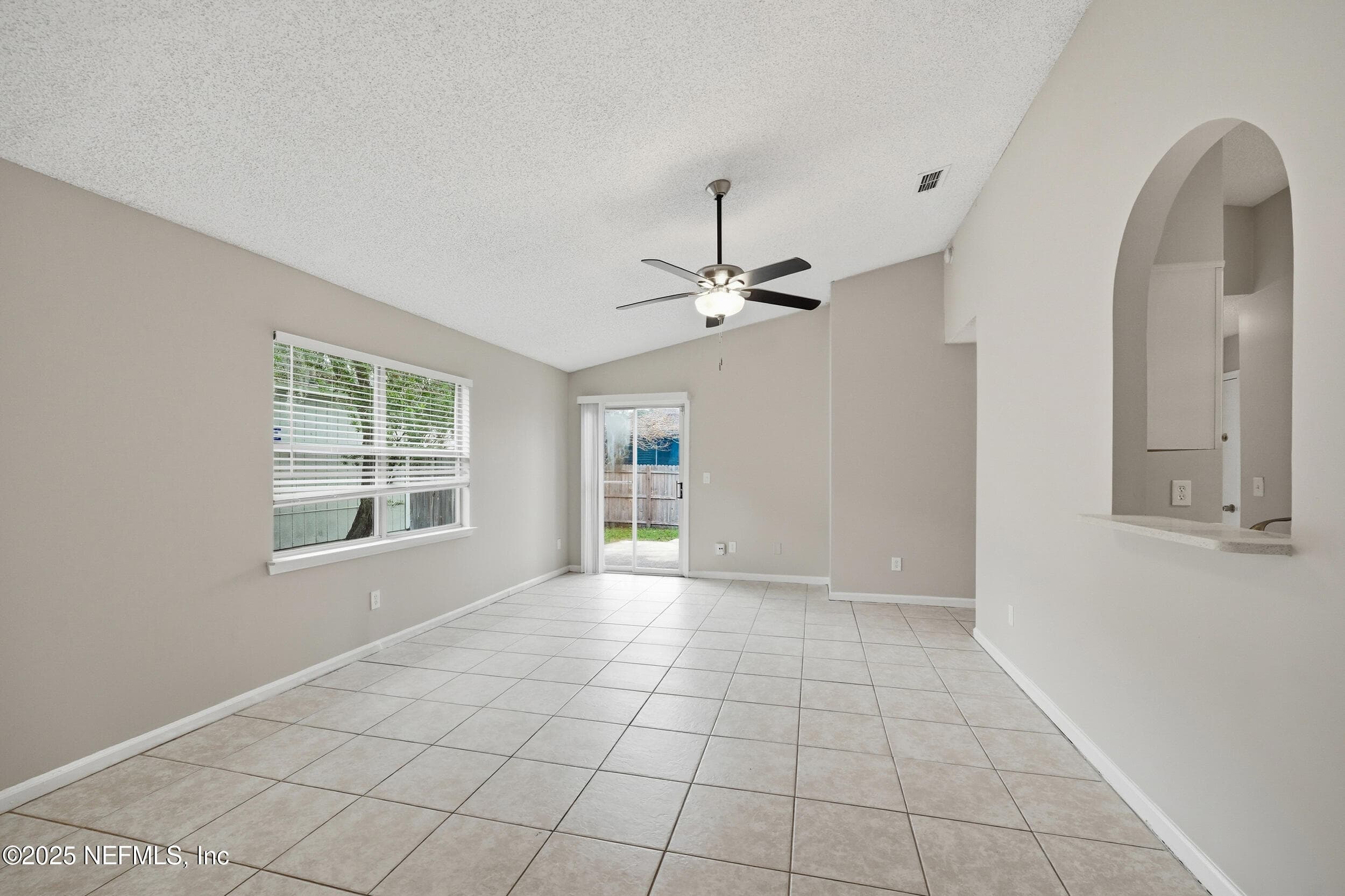 Photo 3 of 905 GAVAGAN Road, Jacksonville, FL 32233