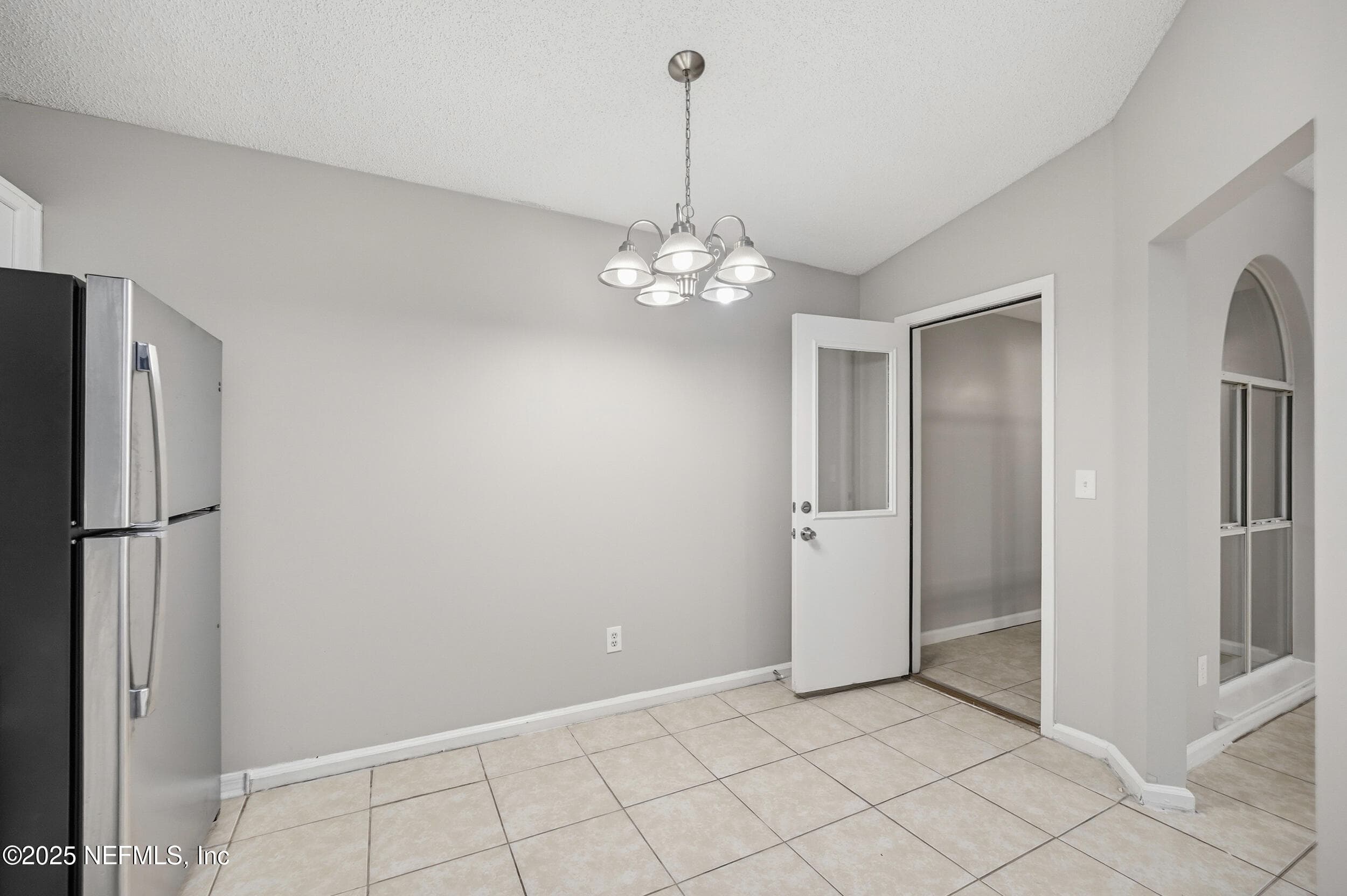 Photo 8 of 905 GAVAGAN Road, Jacksonville, FL 32233