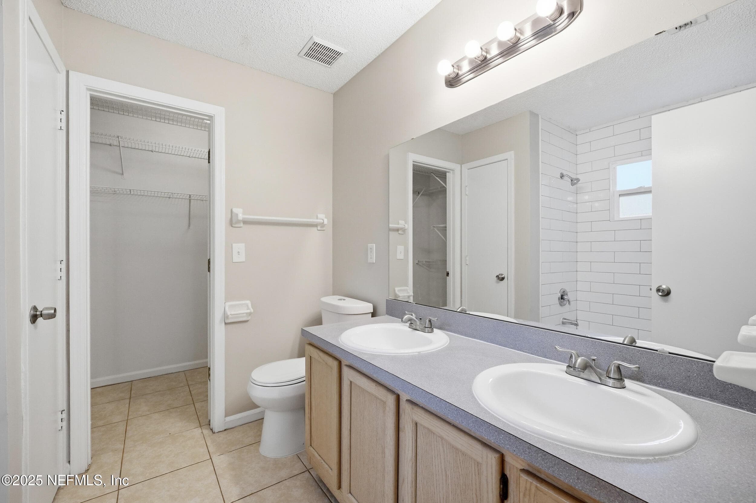 Photo 12 of 905 GAVAGAN Road, Jacksonville, FL 32233