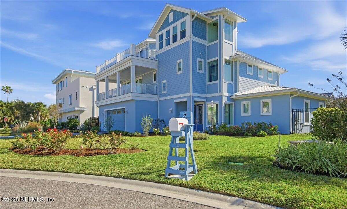 Elevator shaft has windows! And a matching mailbox too! — 4 SUMMER Court, Jacksonville Beach, FL 32250