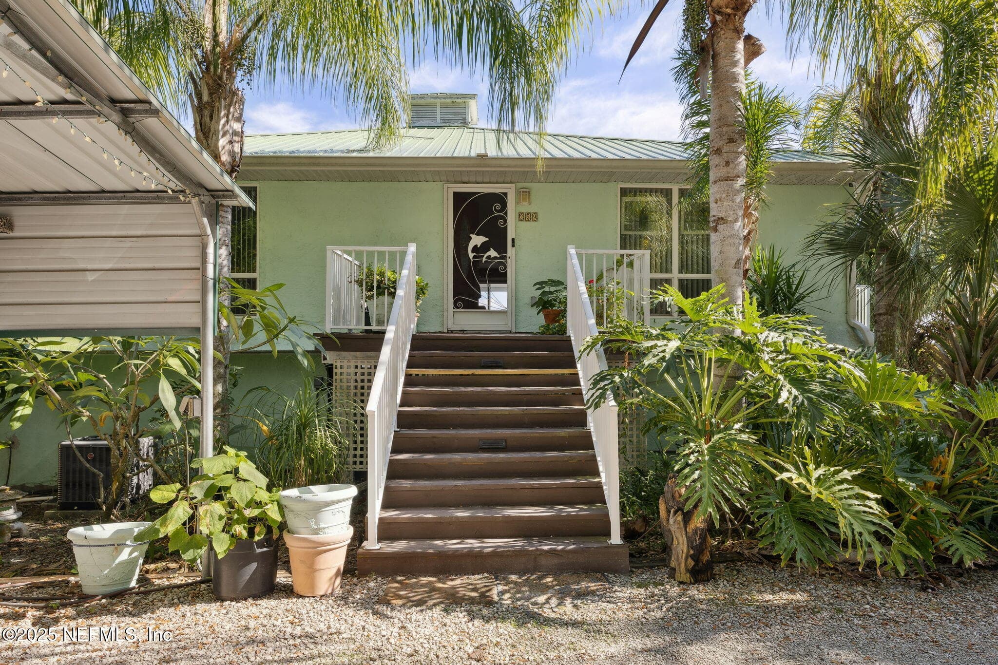 Front entrance to 2nd level (main entrance to home) — 259 S PROSPECT Street, Crescent City, FL 32112