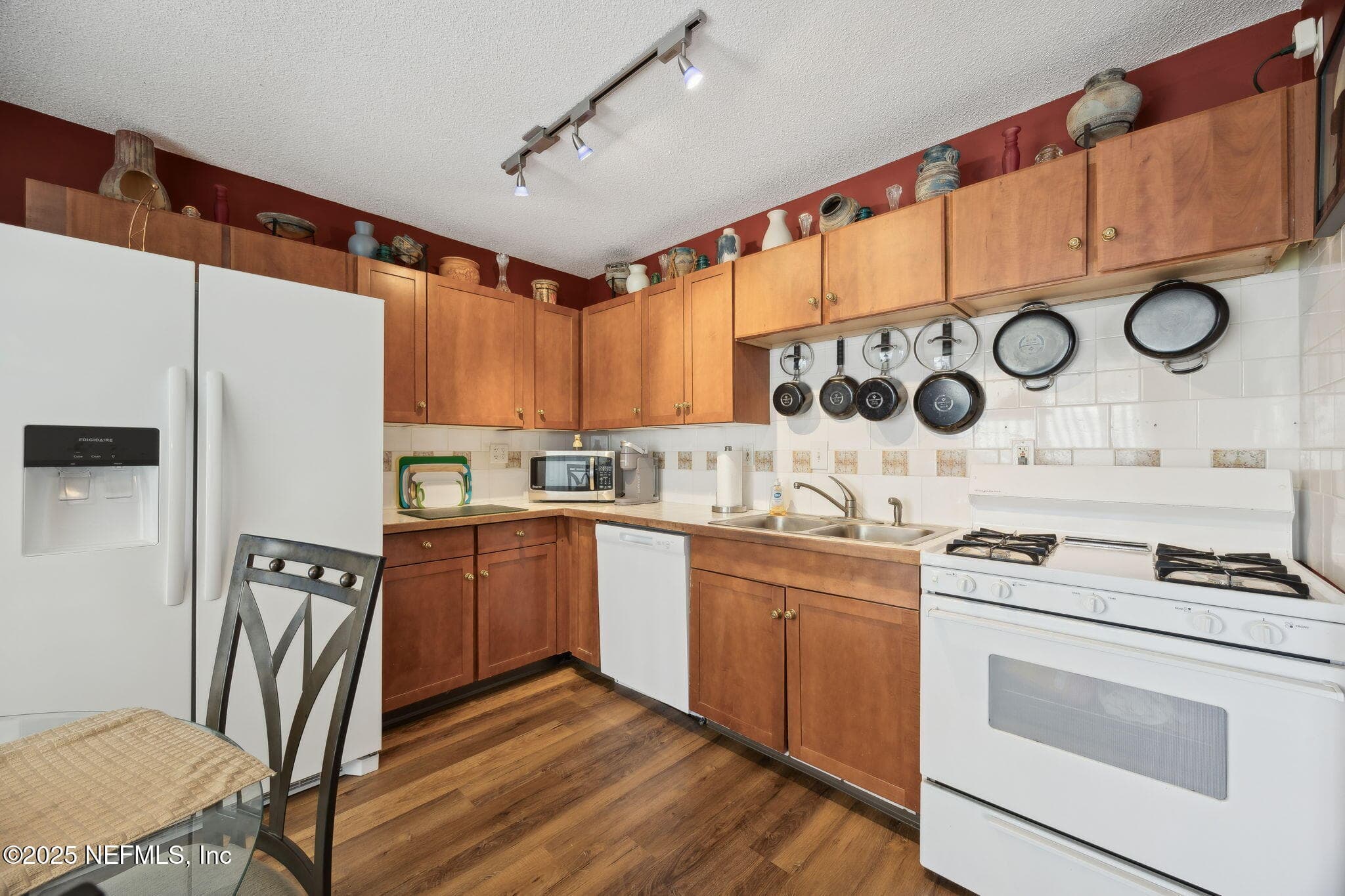 Upper-level eat-in kitchen view 1 — 259 S PROSPECT Street, Crescent City, FL 32112