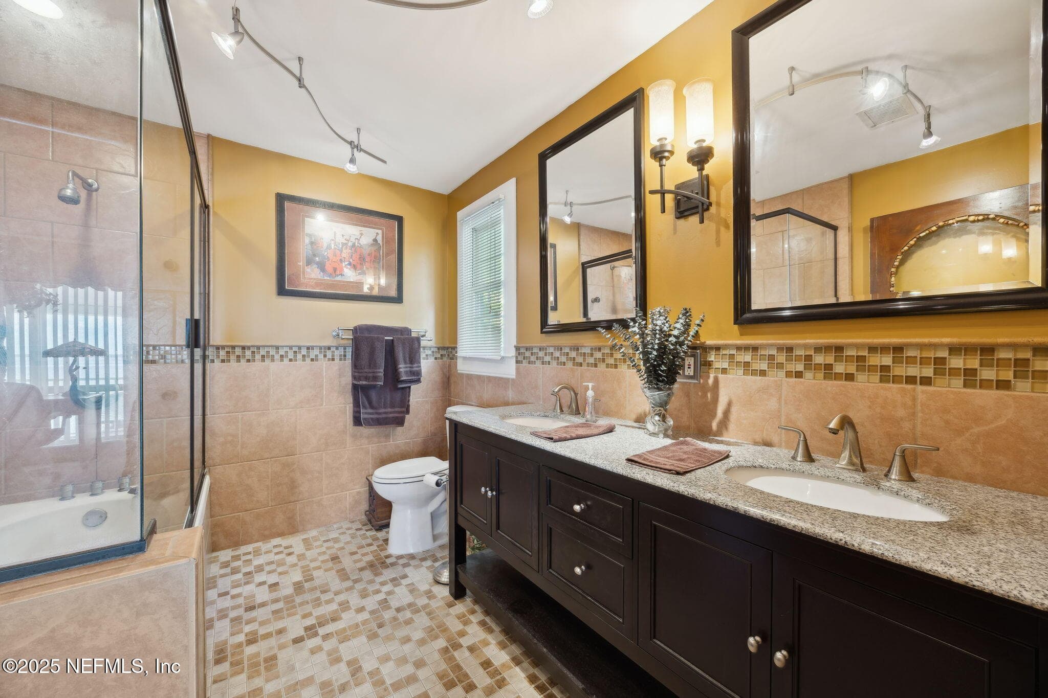 Upper-level master bathroom view 1 — 259 S PROSPECT Street, Crescent City, FL 32112