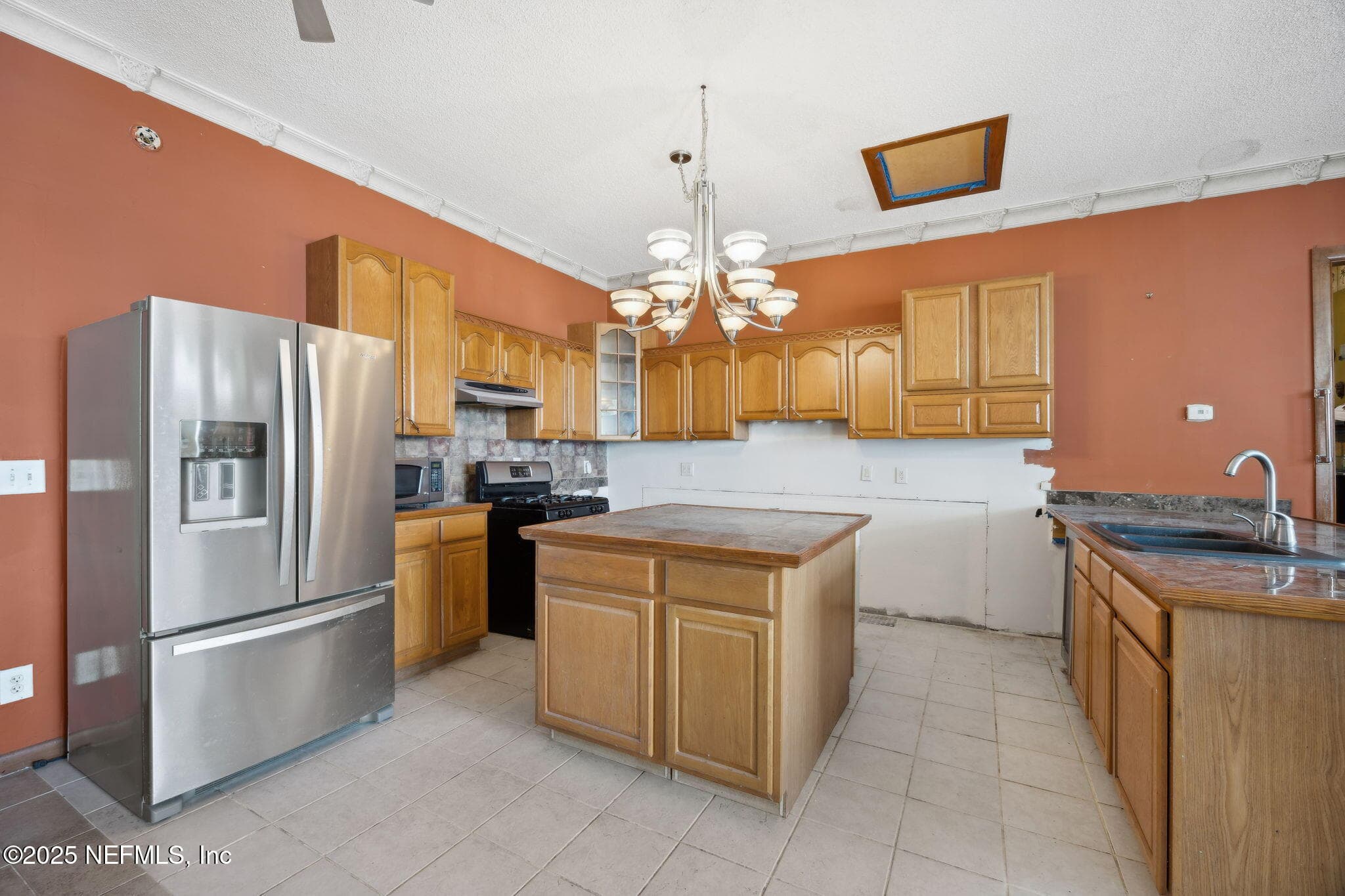 Lower-level kitchen needs to be reworked — 259 S PROSPECT Street, Crescent City, FL 32112