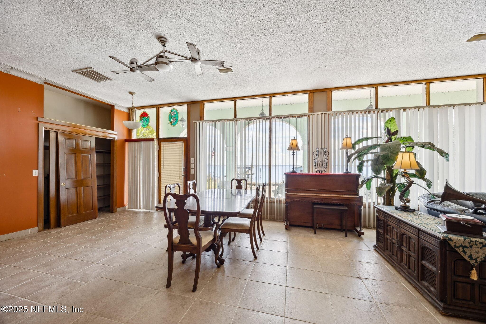 Lower-level dining area — 259 S PROSPECT Street, Crescent City, FL 32112