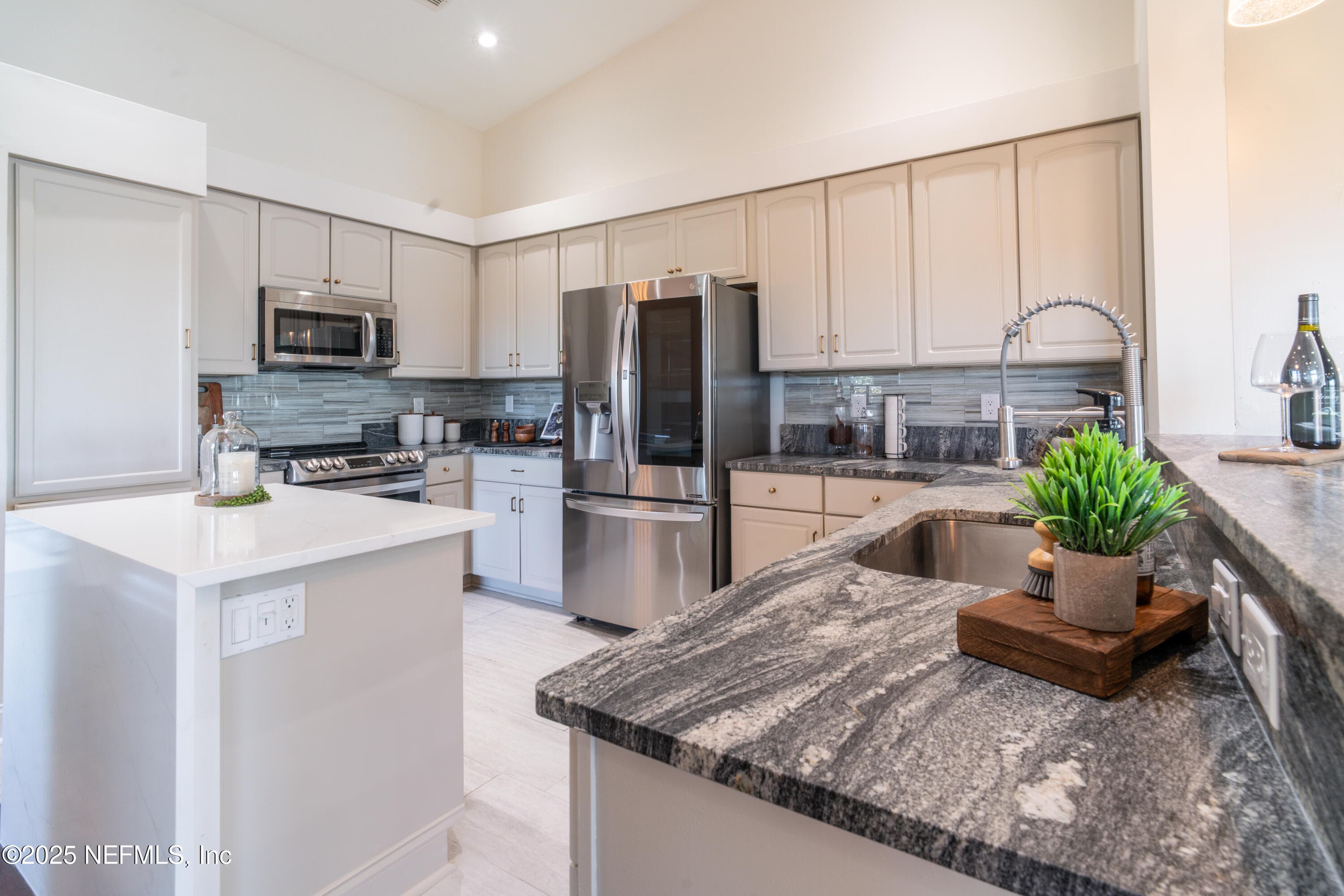 Photo 10 of 3360 LIGHTHOUSE POINT Lane, Jacksonville, FL 32250