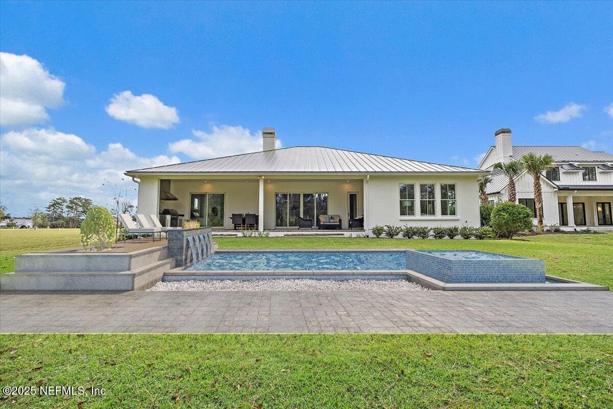 Virtual Pool- but plenty of space! — 130 WHISTLING PALM Court, Ponte Vedra, FL 32081