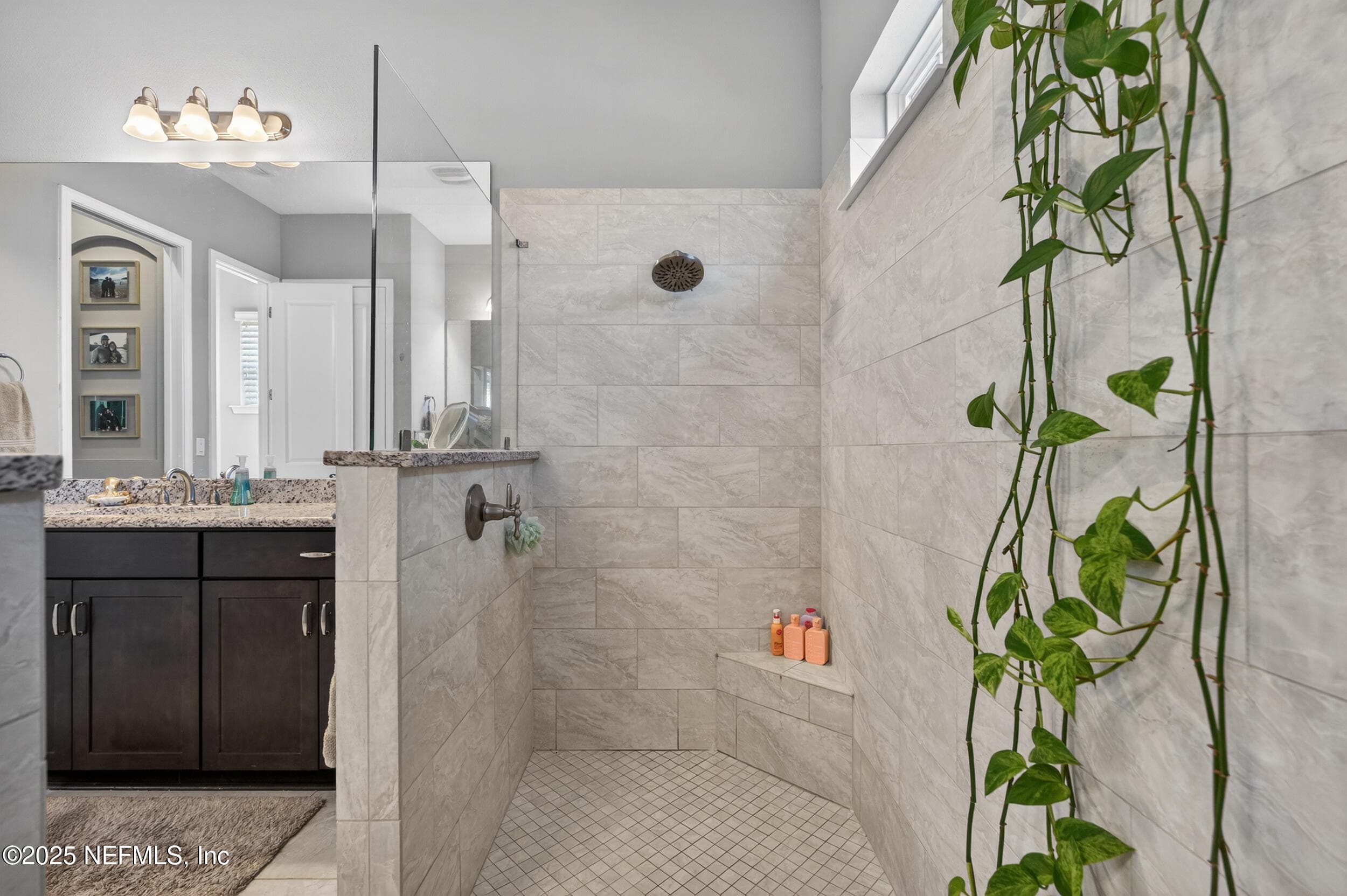 Large walk in shower with dual shower heads — 2752 TARTUS Drive, Jacksonville, FL 32246
