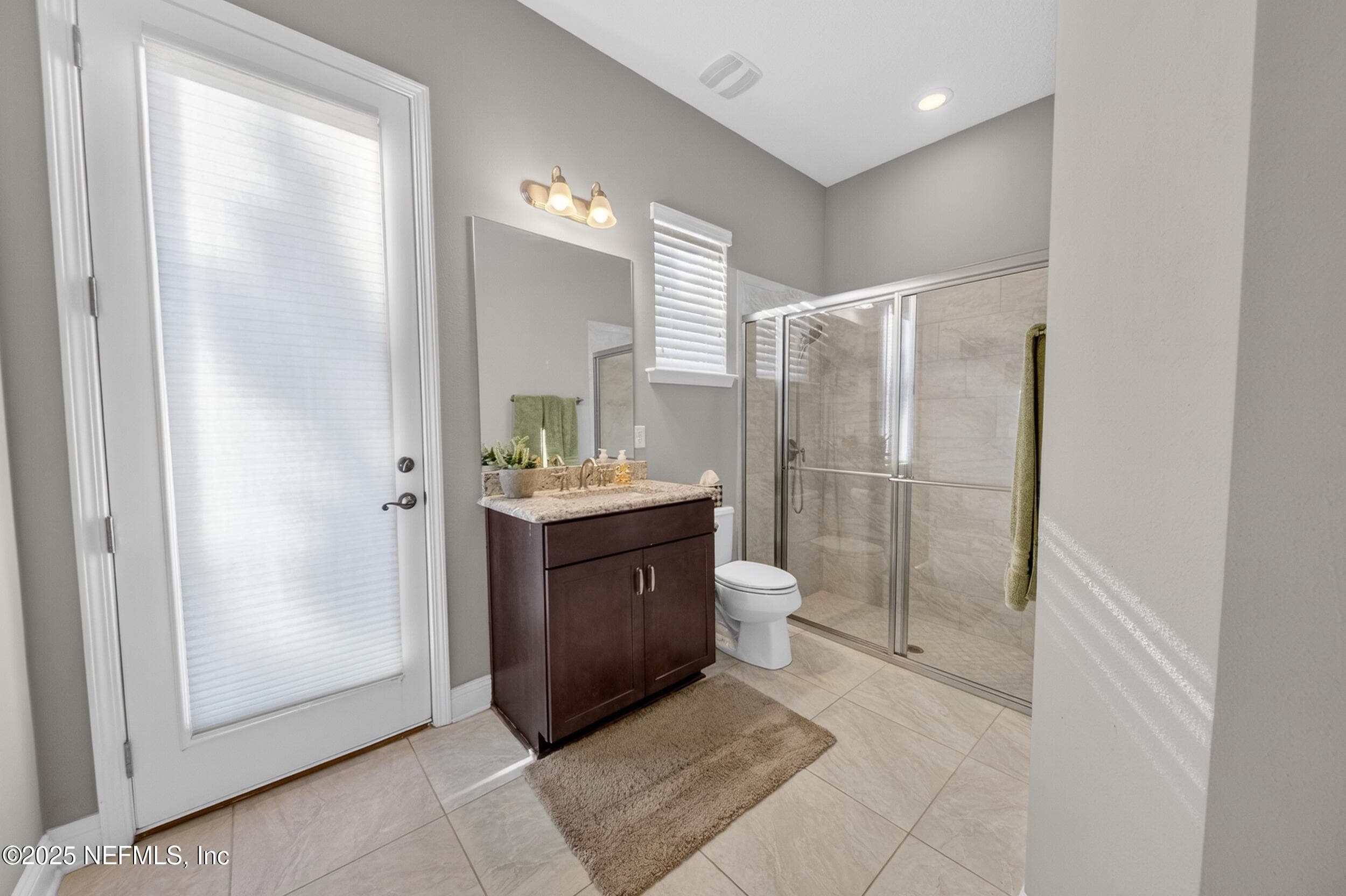 This full back opens into the back yard — 2752 TARTUS Drive, Jacksonville, FL 32246