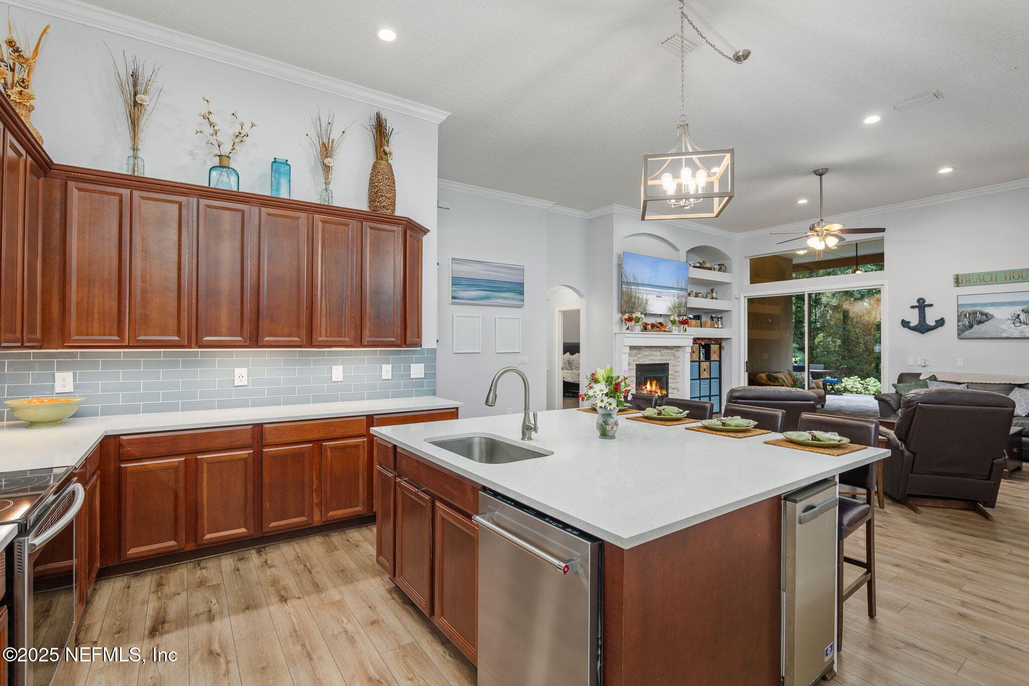 Kitchen and Family Room — 85428 SAGAPONACK Drive, Fernandina Beach, FL 32034
