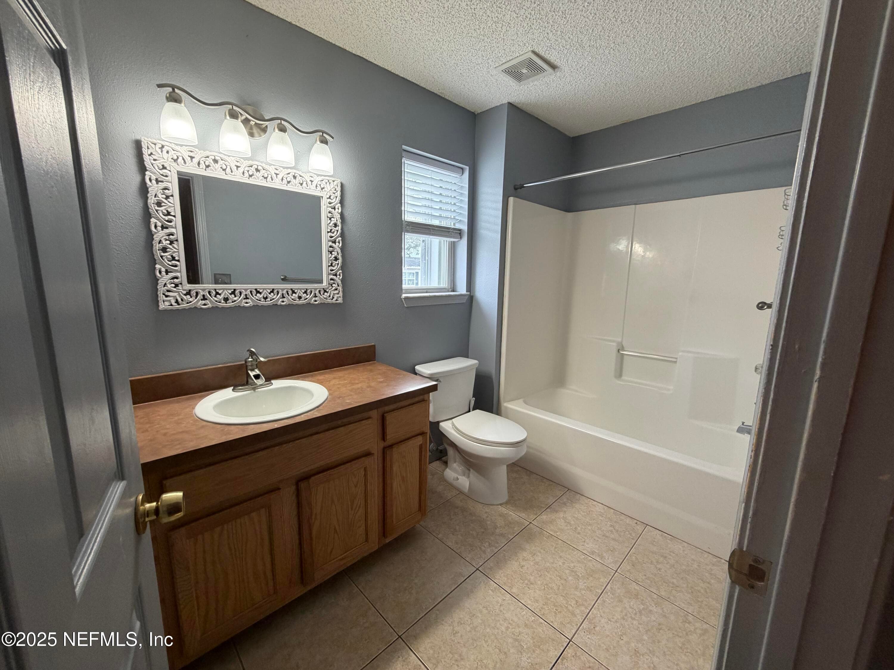 Photo 14 of 1114 SCHEIDEL Court, Atlantic Beach, FL 32233