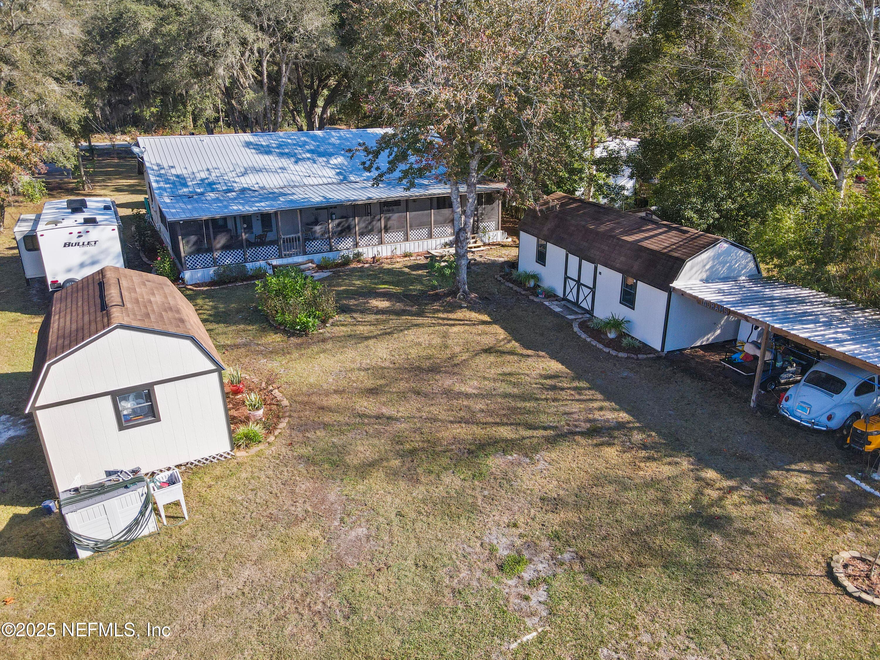 Photo 8 of 107 CHURCH LAKE Drive, Interlachen, FL 32148