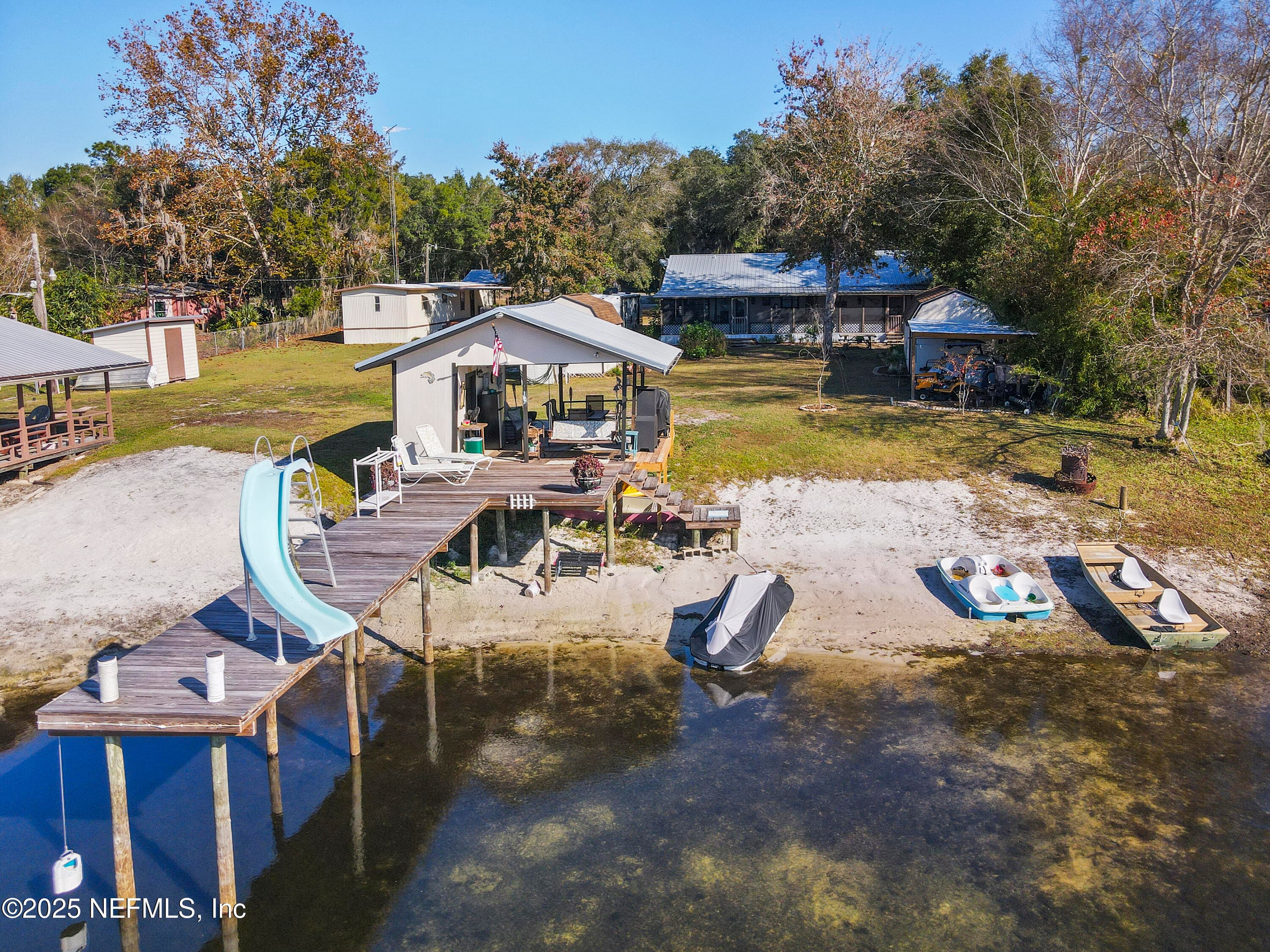 Photo 9 of 107 CHURCH LAKE Drive, Interlachen, FL 32148