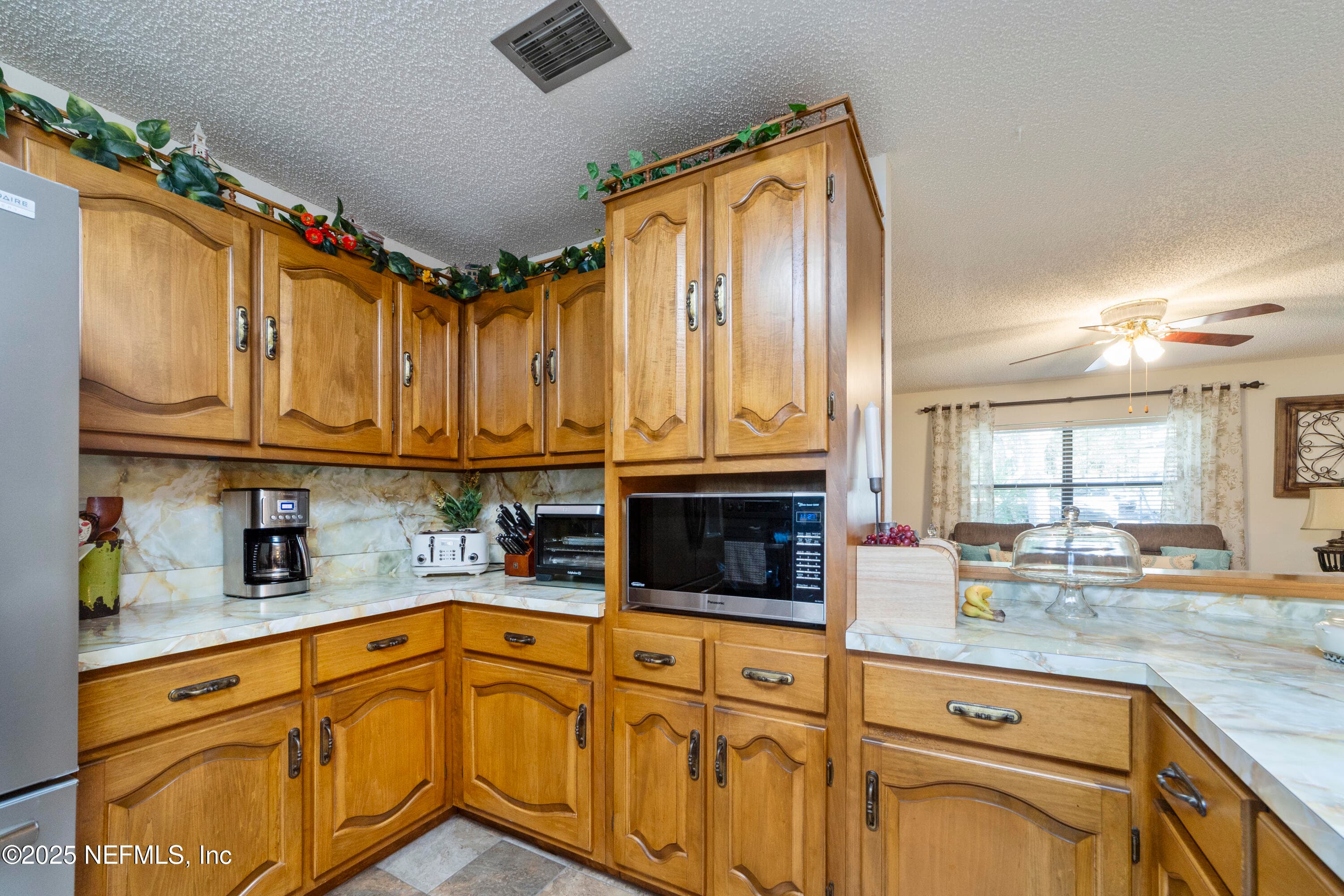 Photo 39 of 107 CHURCH LAKE Drive, Interlachen, FL 32148
