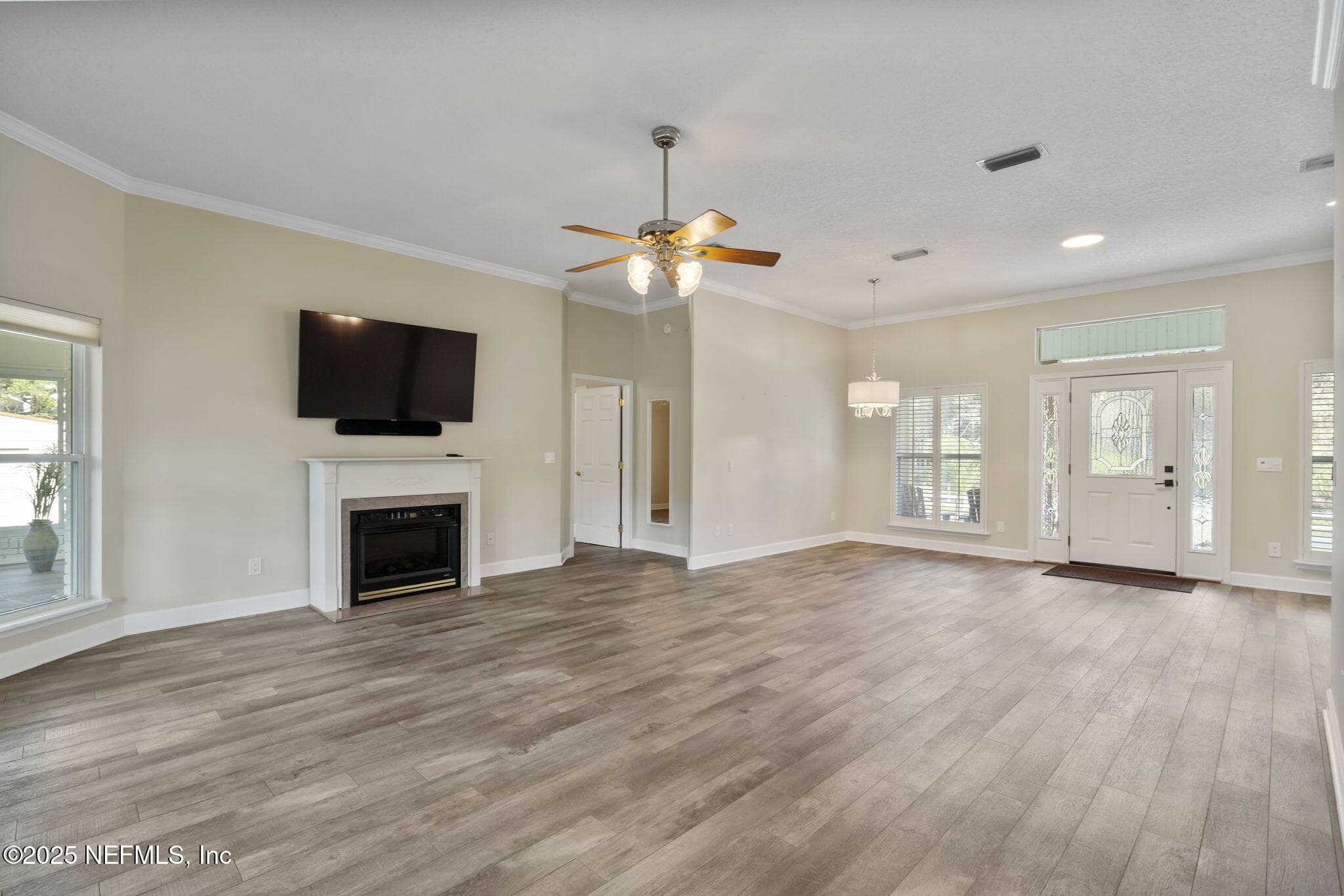 Photo 16 of 2134 FLINTLOCK Court, Green Cove Springs, FL 32043